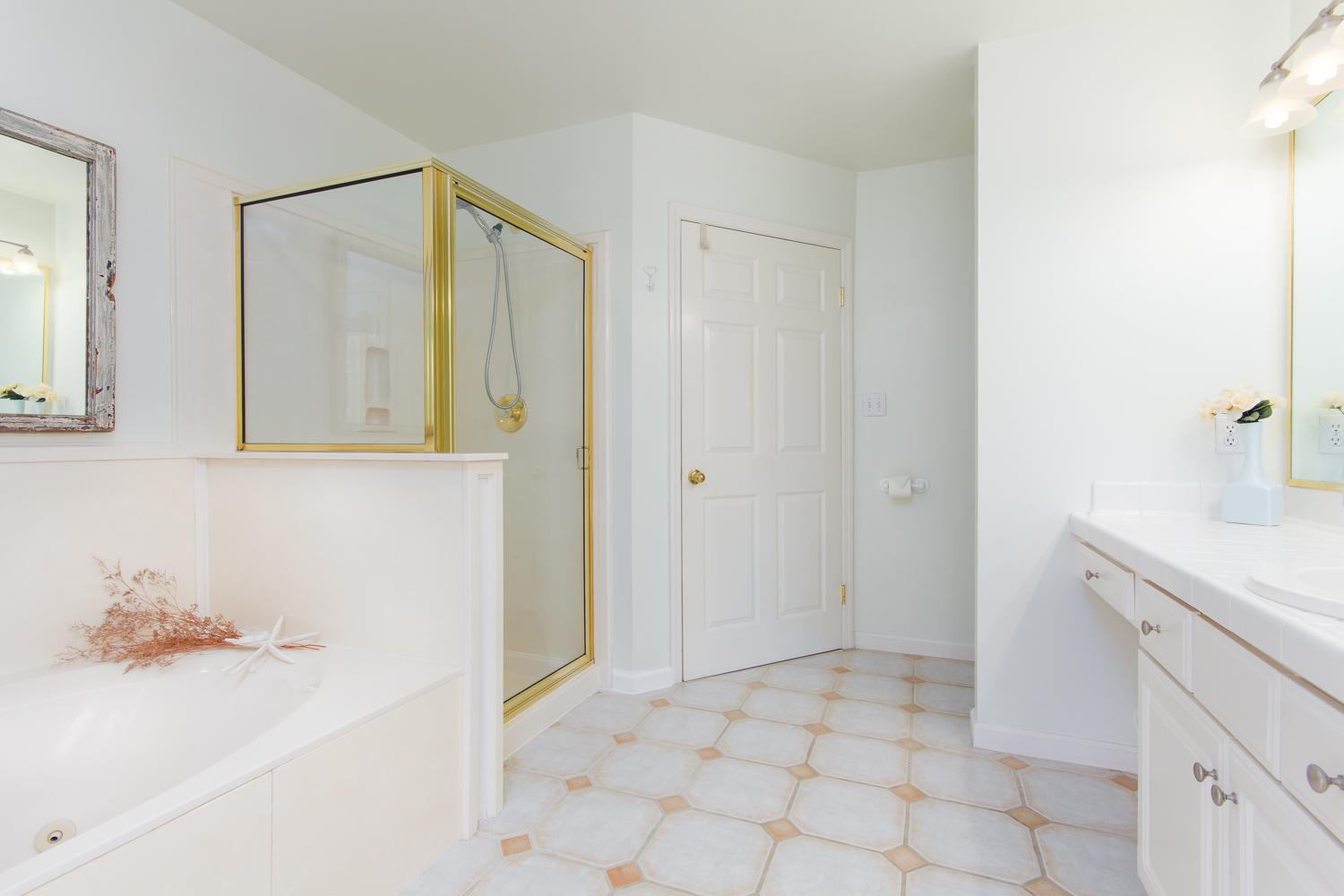 TERRA COTTA TERRACE - Residential