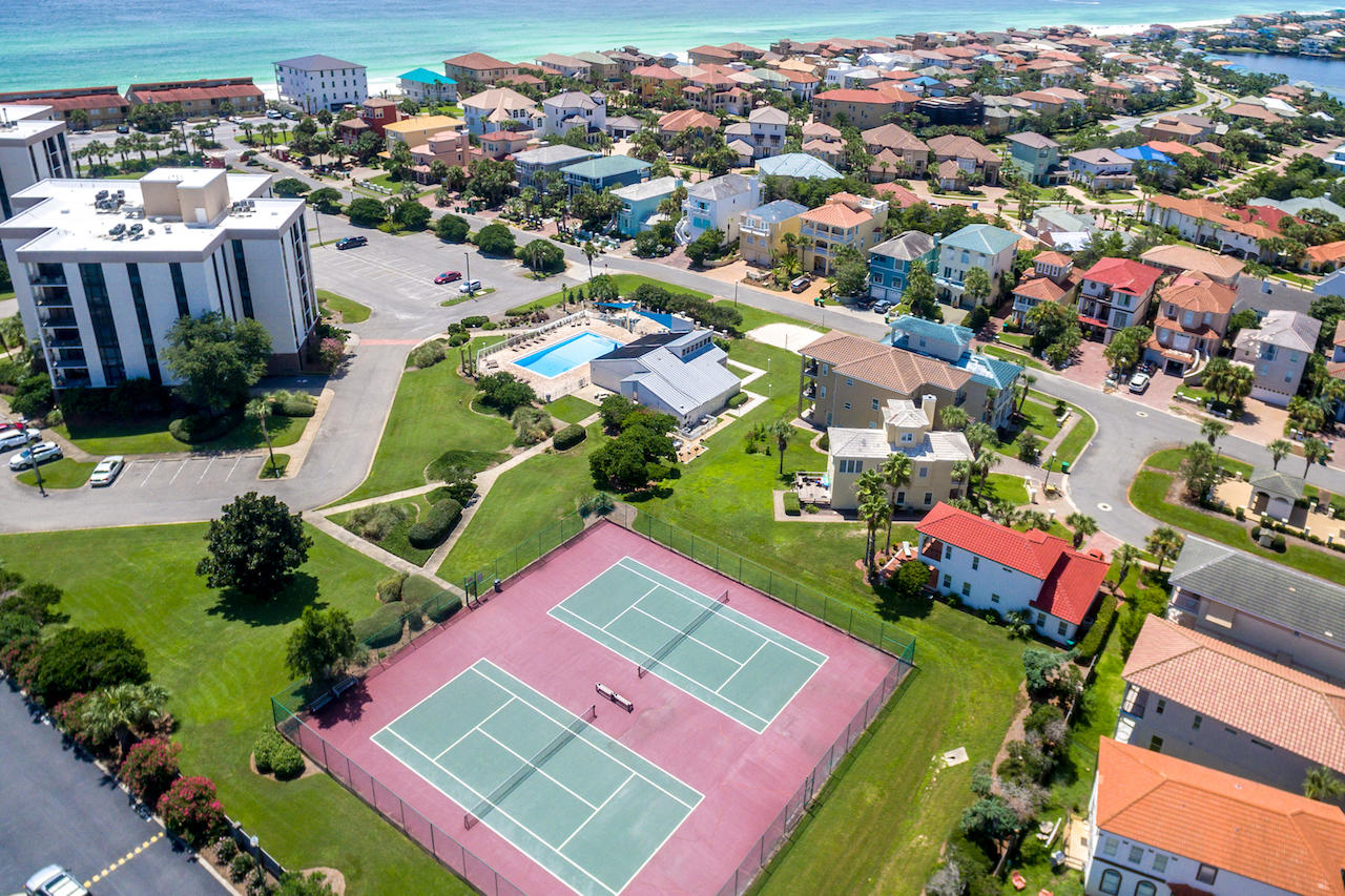 TERRA COTTA TERRACE - Residential