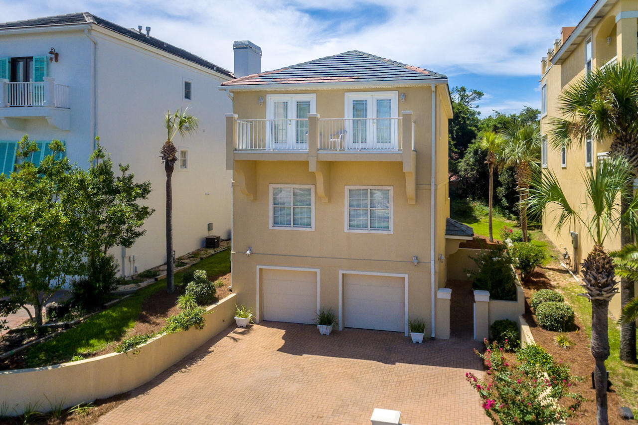 TERRA COTTA TERRACE - Residential