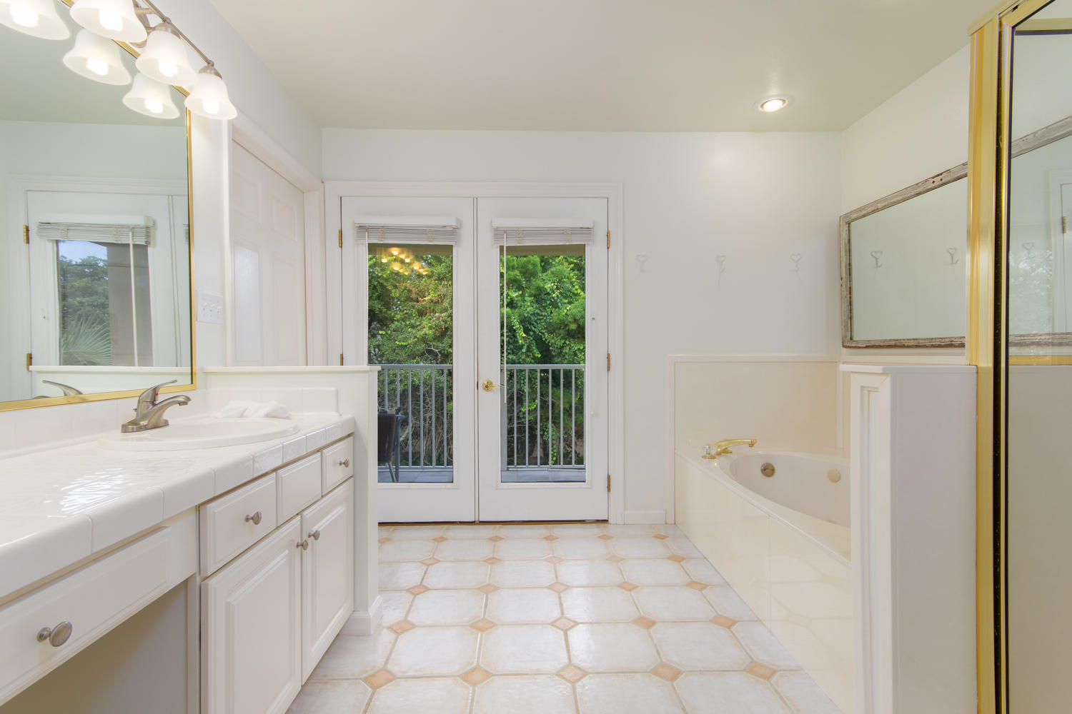 TERRA COTTA TERRACE - Residential