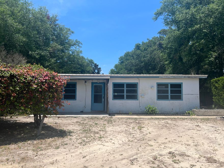 Investment opportunity! So much potential to make this home that needs some work into a beautiful one that can become sensational. It is centrally located to shopping, beaches, parks and bases. Metal roof was installed in 2022.