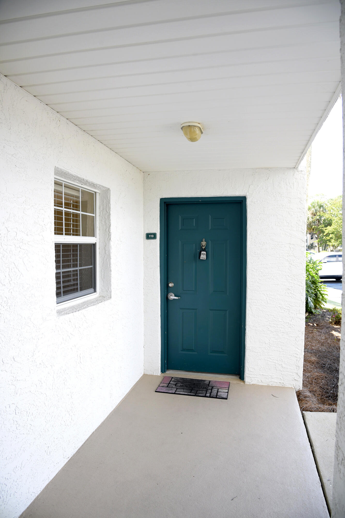 FLORIDA CLUB - Residential Lease