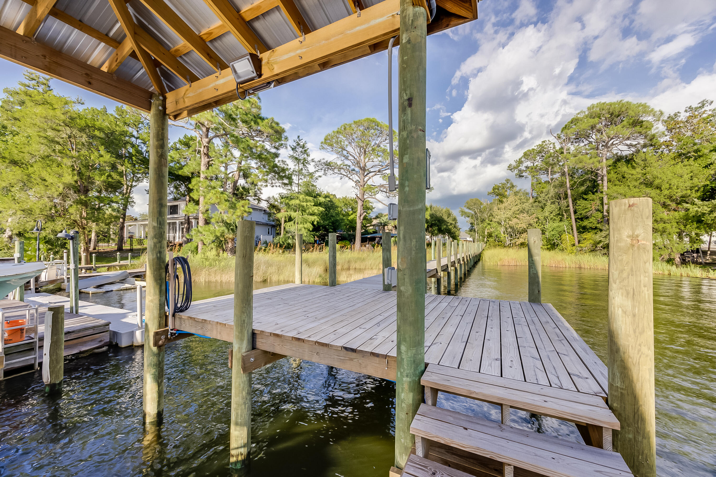 SAILBOAT COVE S/D - Residential