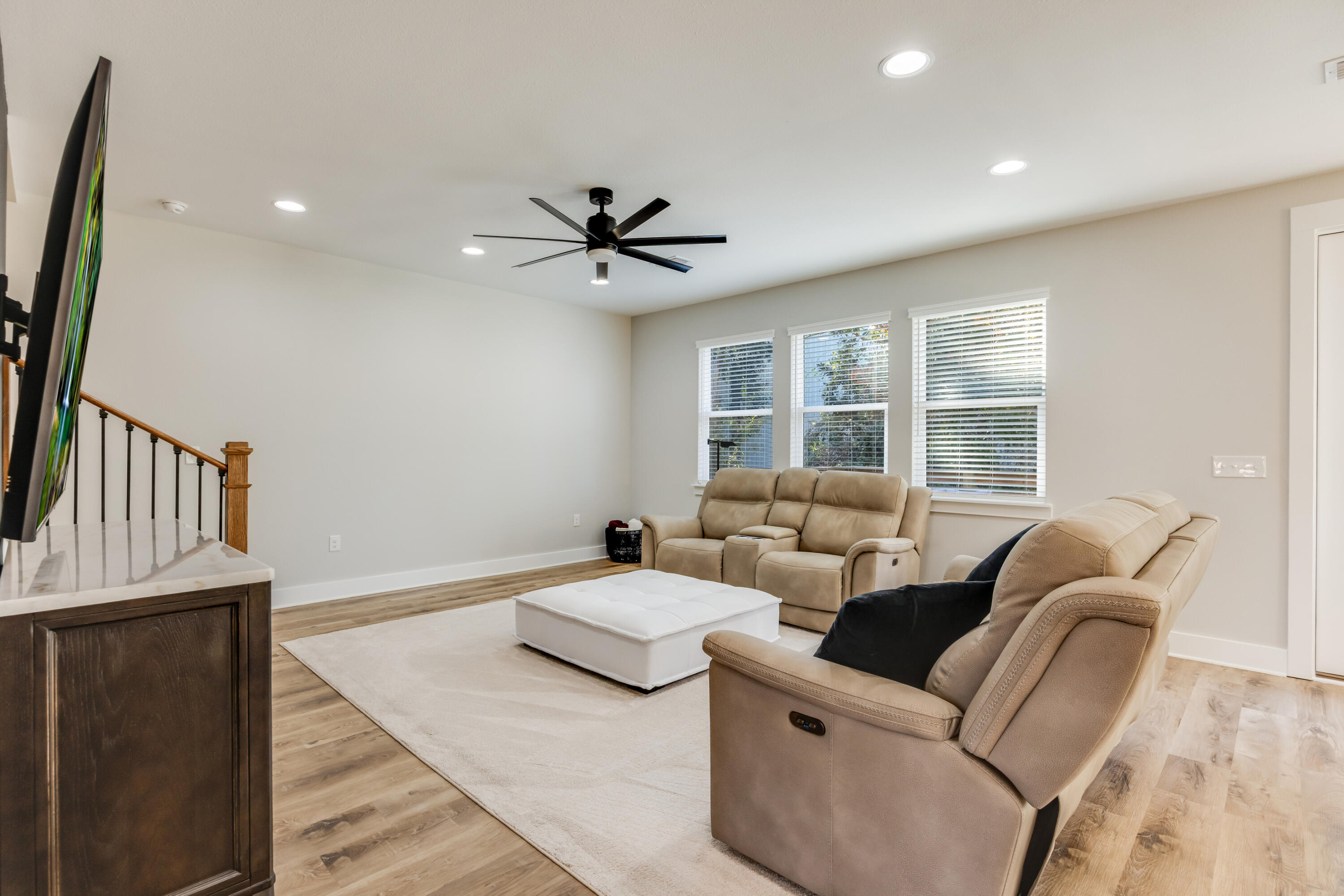 SAILBOAT COVE S/D - Residential