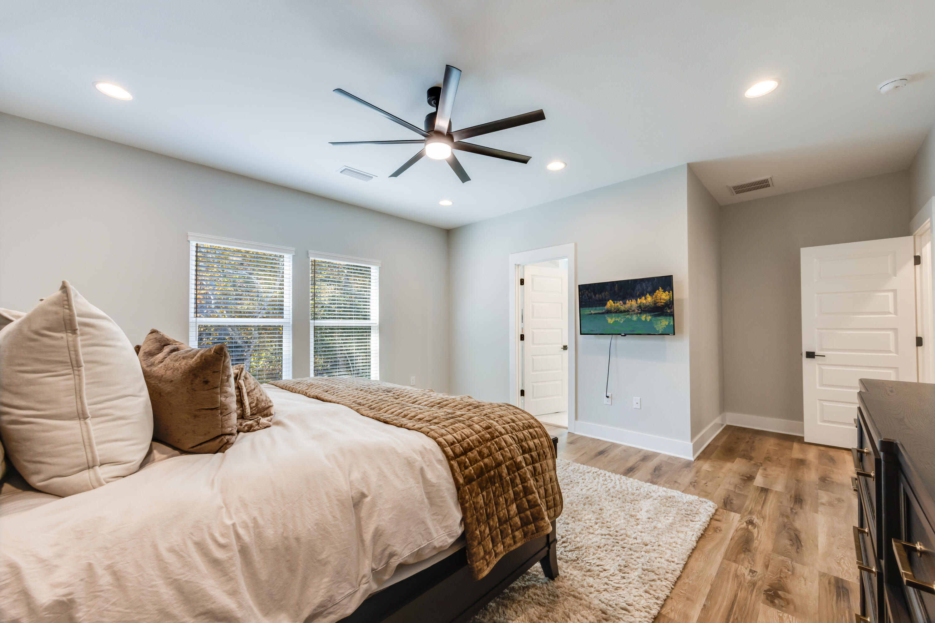 SAILBOAT COVE S/D - Residential