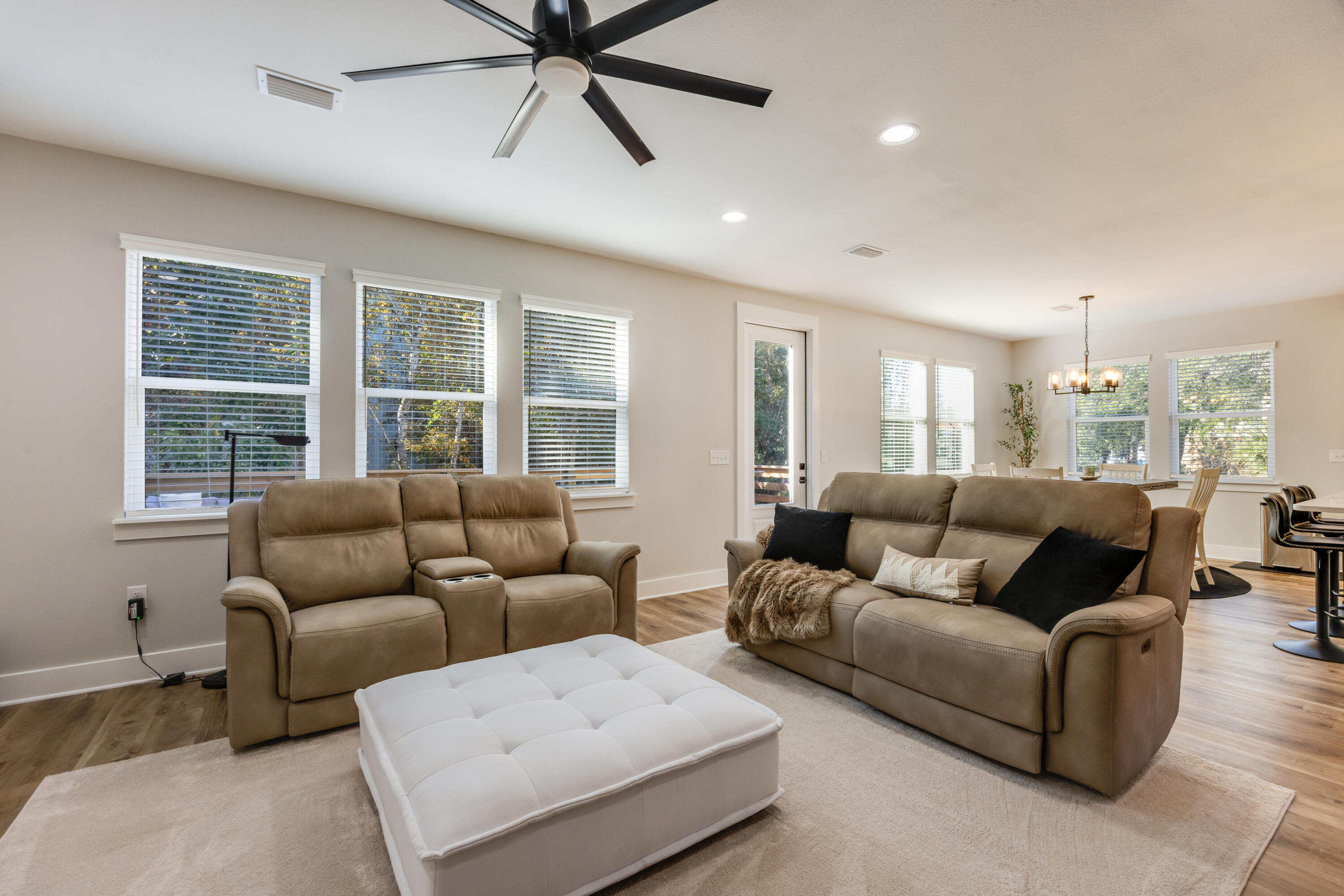 SAILBOAT COVE S/D - Residential