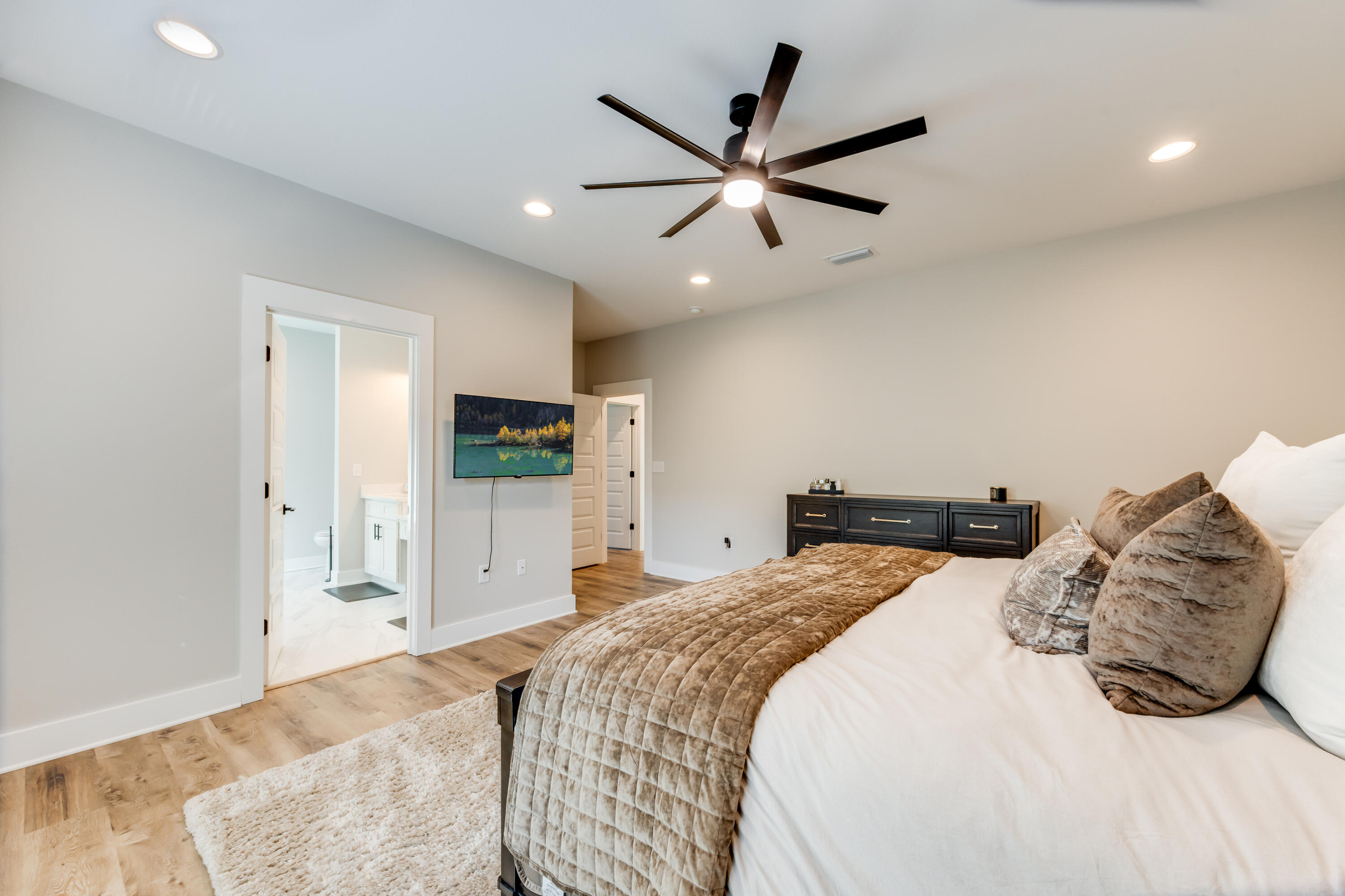 SAILBOAT COVE S/D - Residential