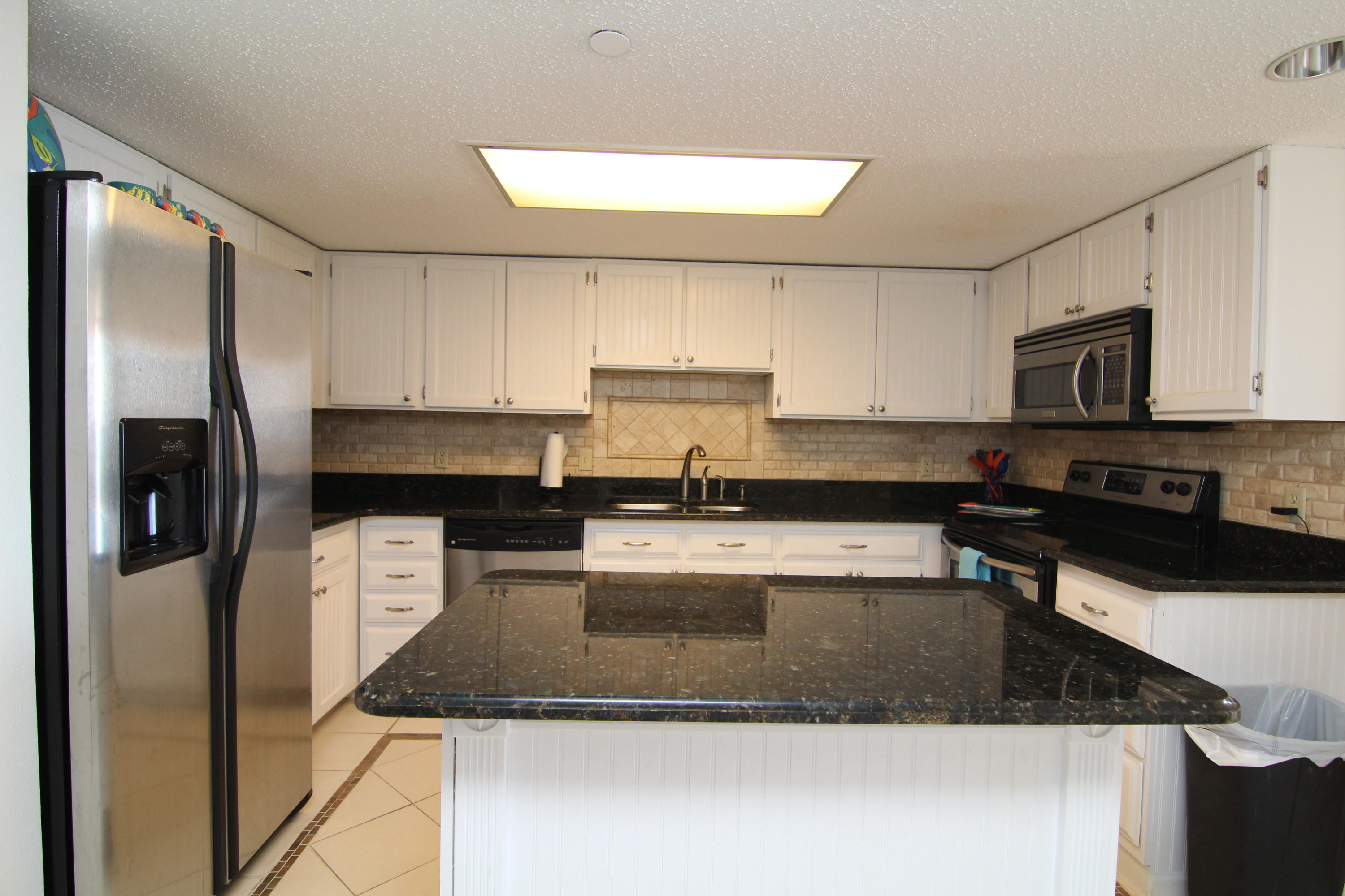 NAUTILUS CONDO - Residential