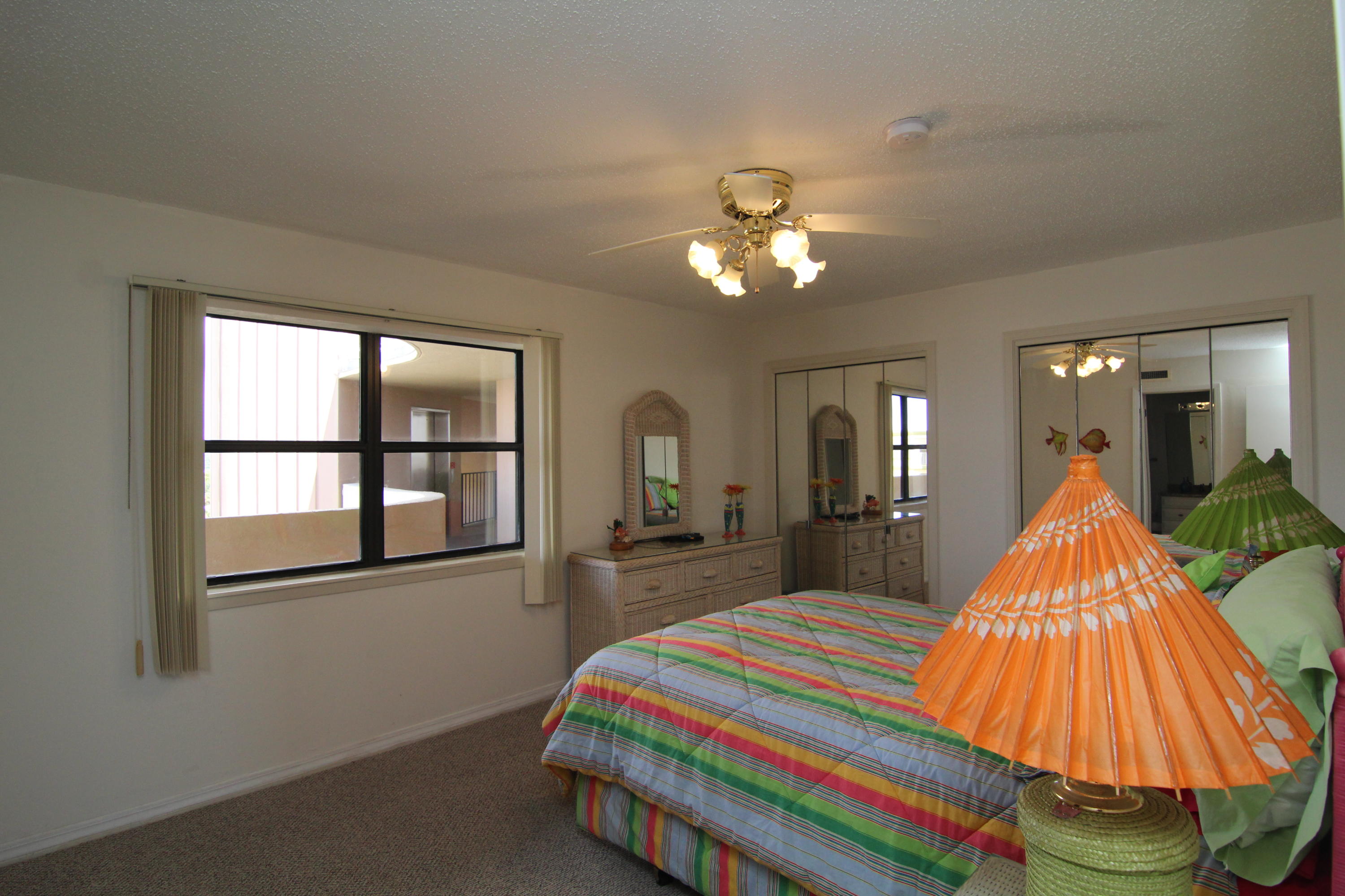 NAUTILUS CONDO - Residential