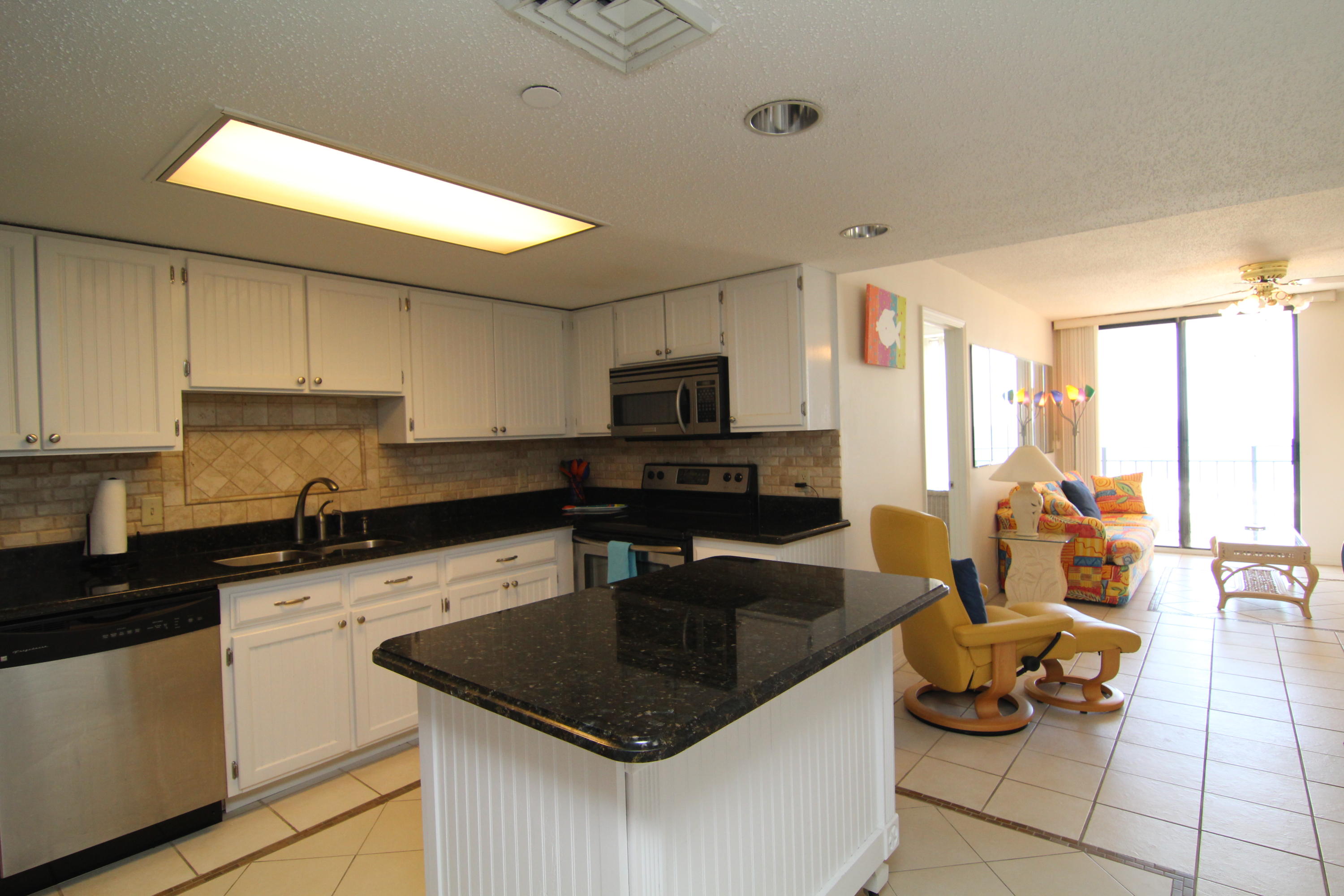 NAUTILUS CONDO - Residential