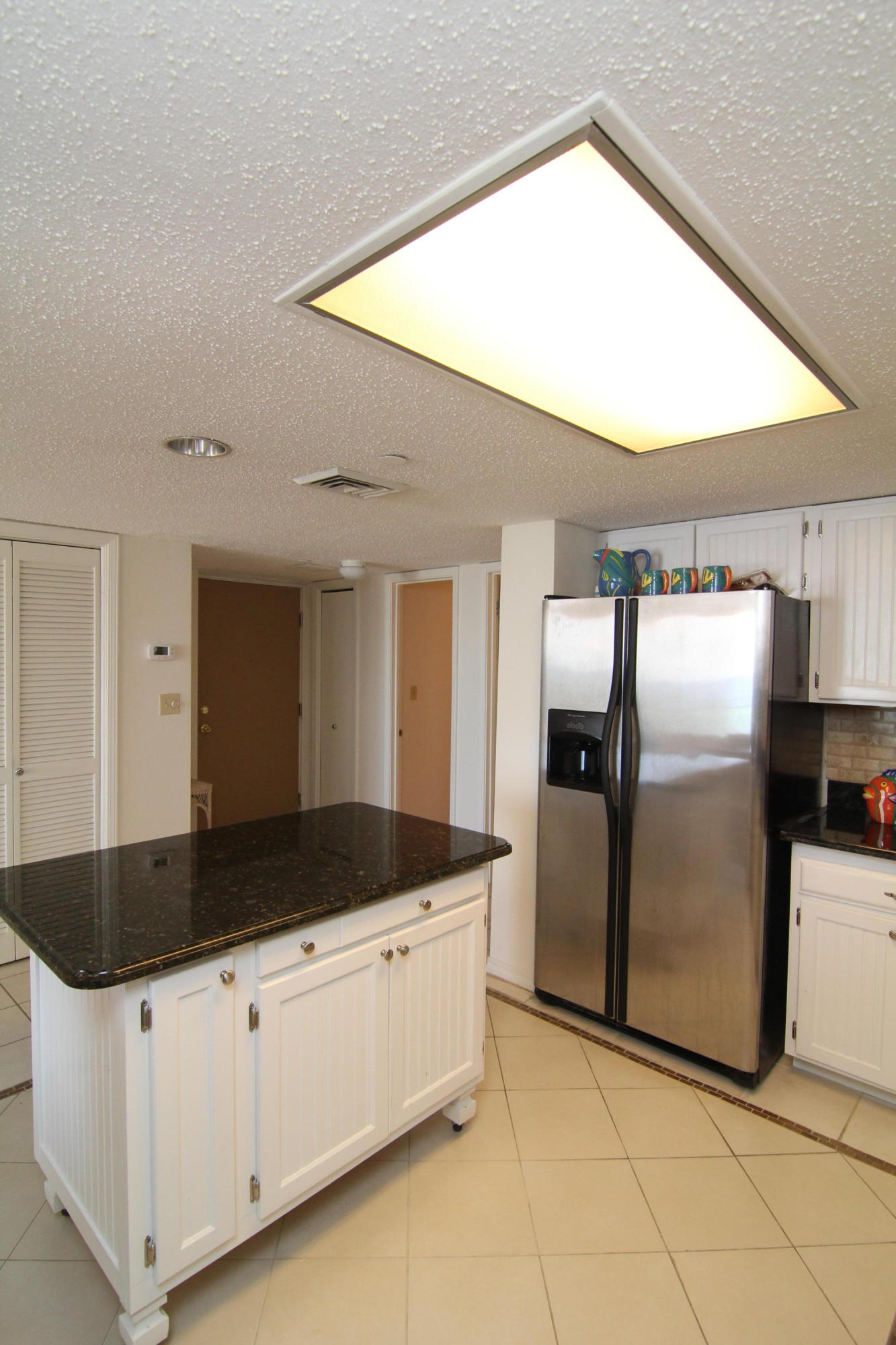 NAUTILUS CONDO - Residential