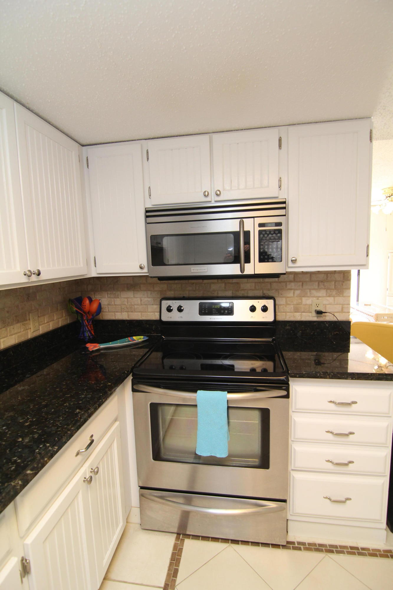 NAUTILUS CONDO - Residential