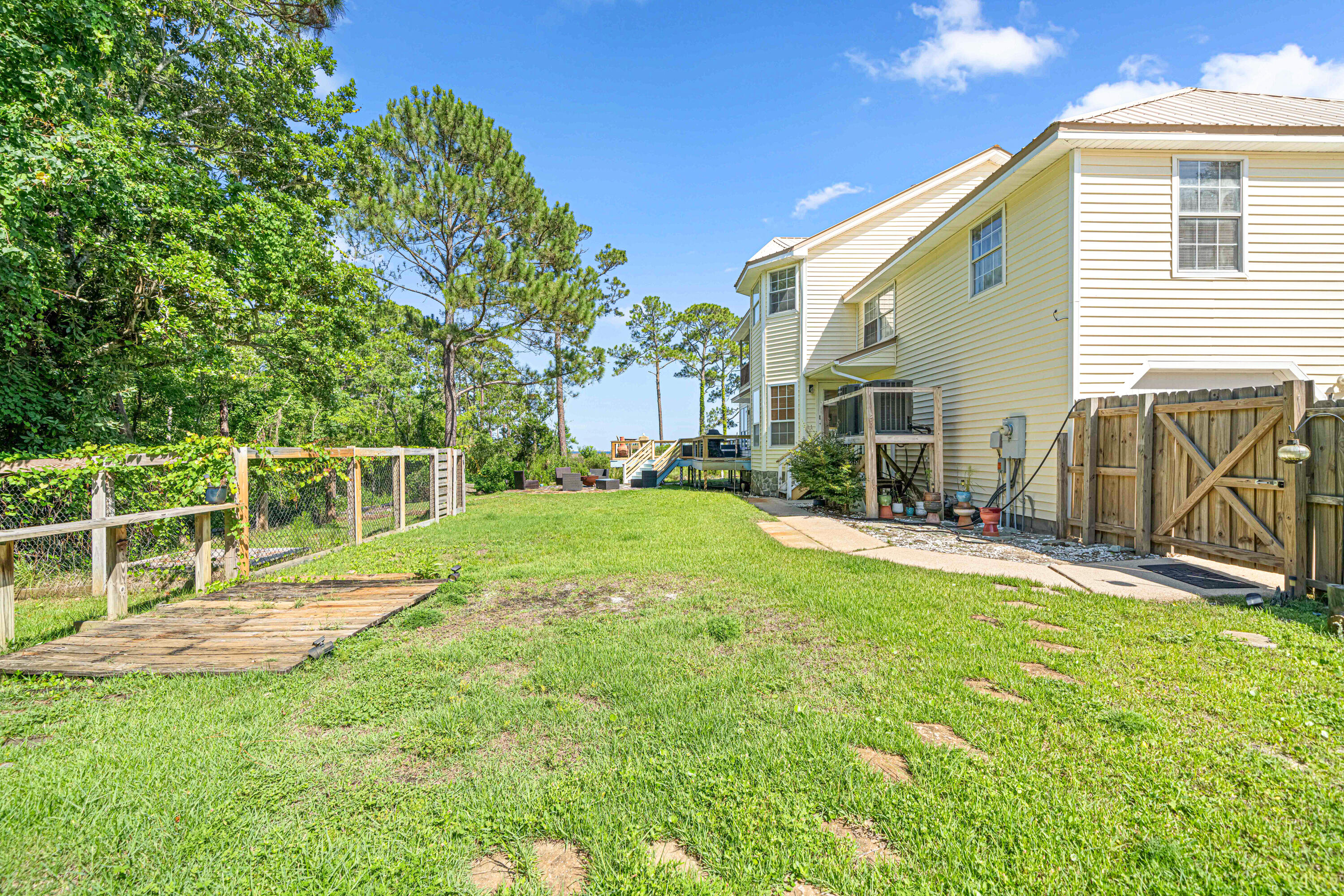 EMERALD POINTE PLAT 2 - Residential