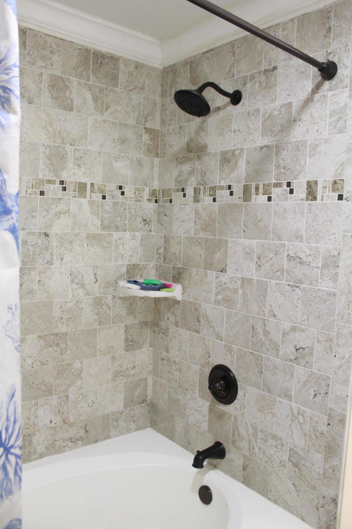 QUAIL LAKE - Residential