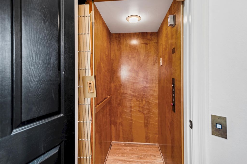 listing image 73