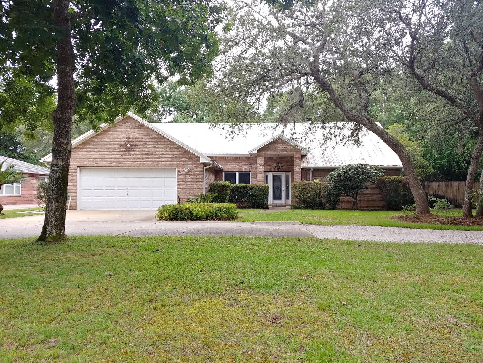 ROBLEDAL ESTATES UNIT 5 - Residential