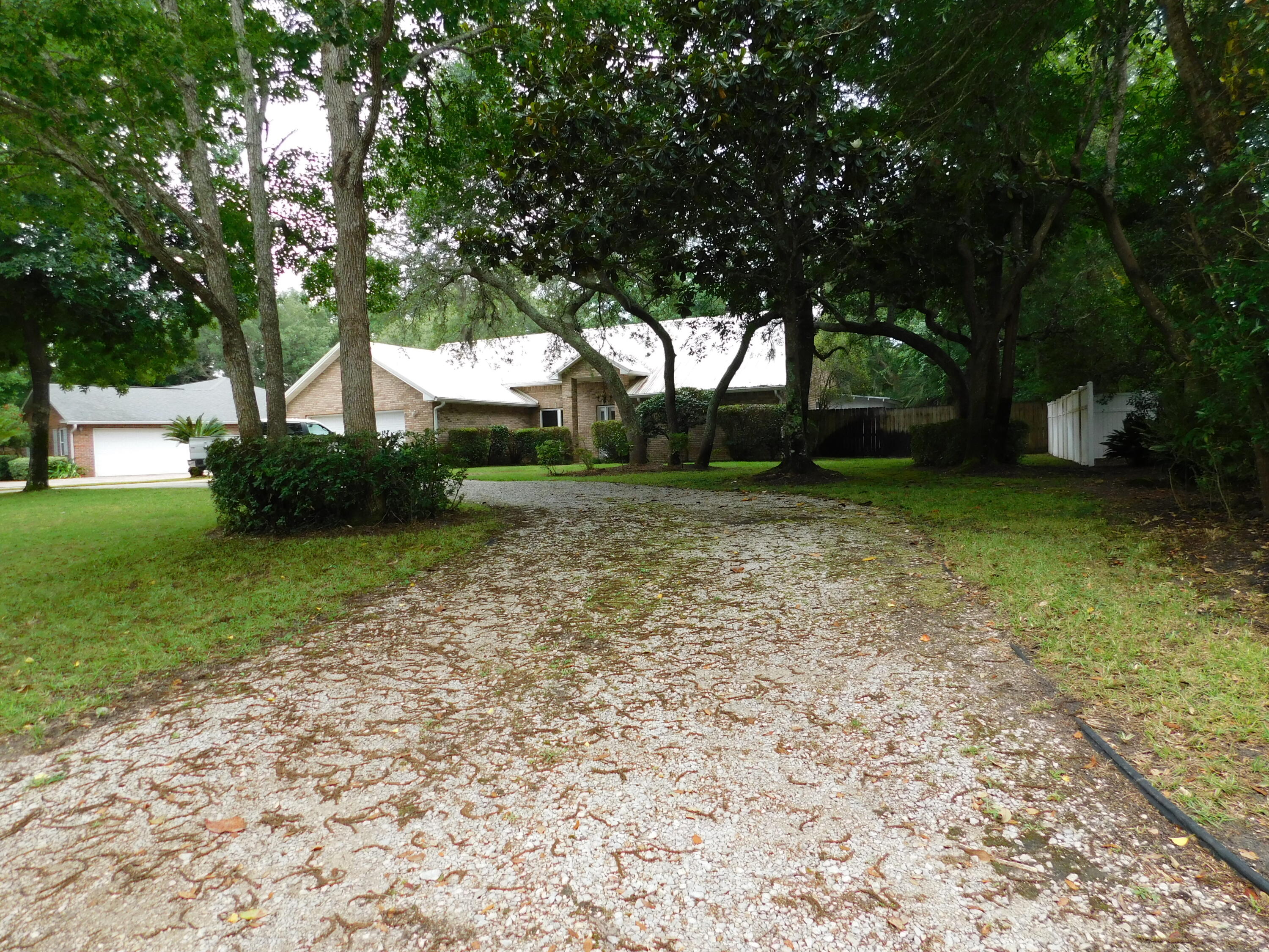 ROBLEDAL ESTATES UNIT 5 - Residential