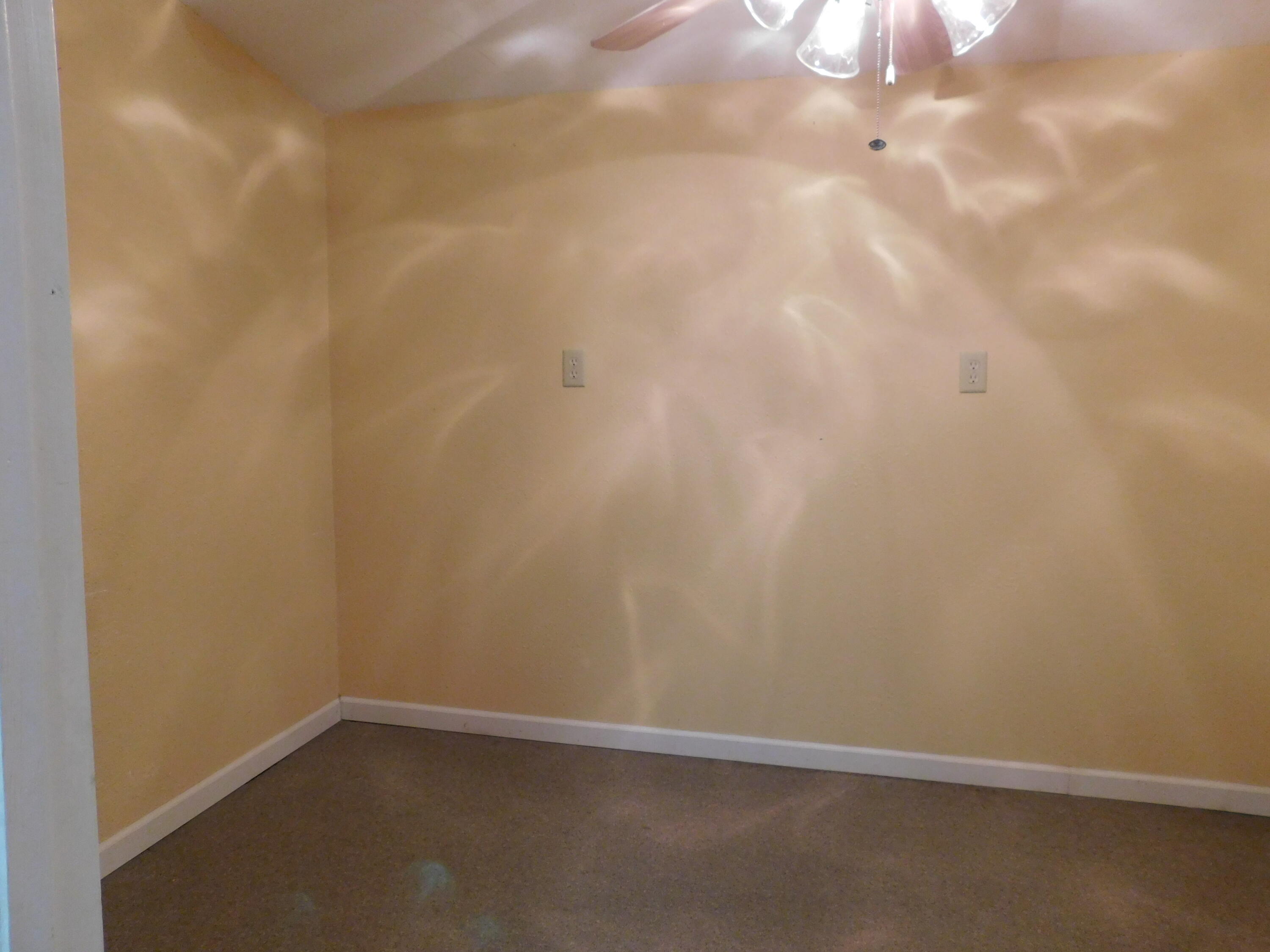 ROBLEDAL ESTATES UNIT 5 - Residential