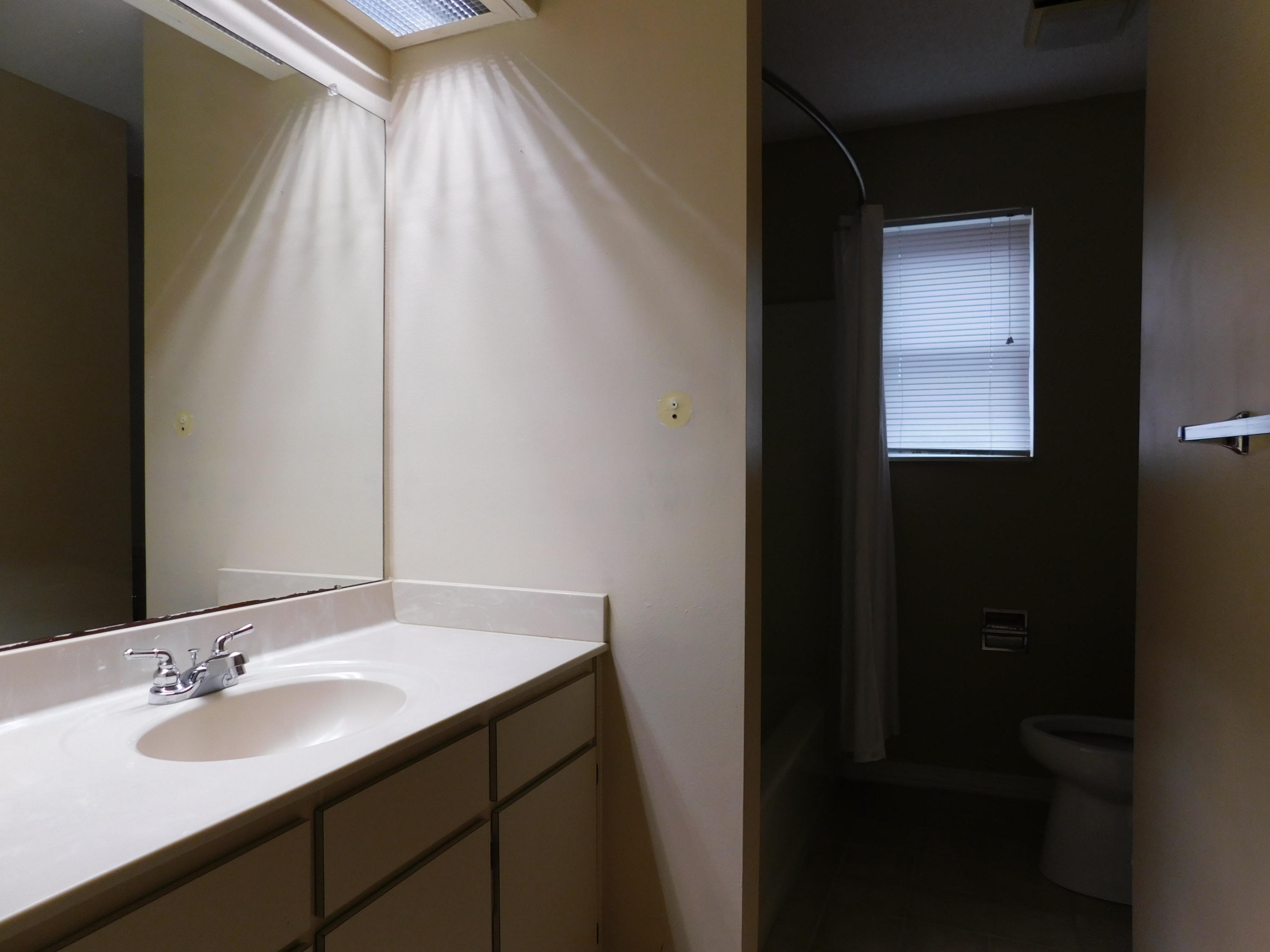 ROBLEDAL ESTATES UNIT 5 - Residential