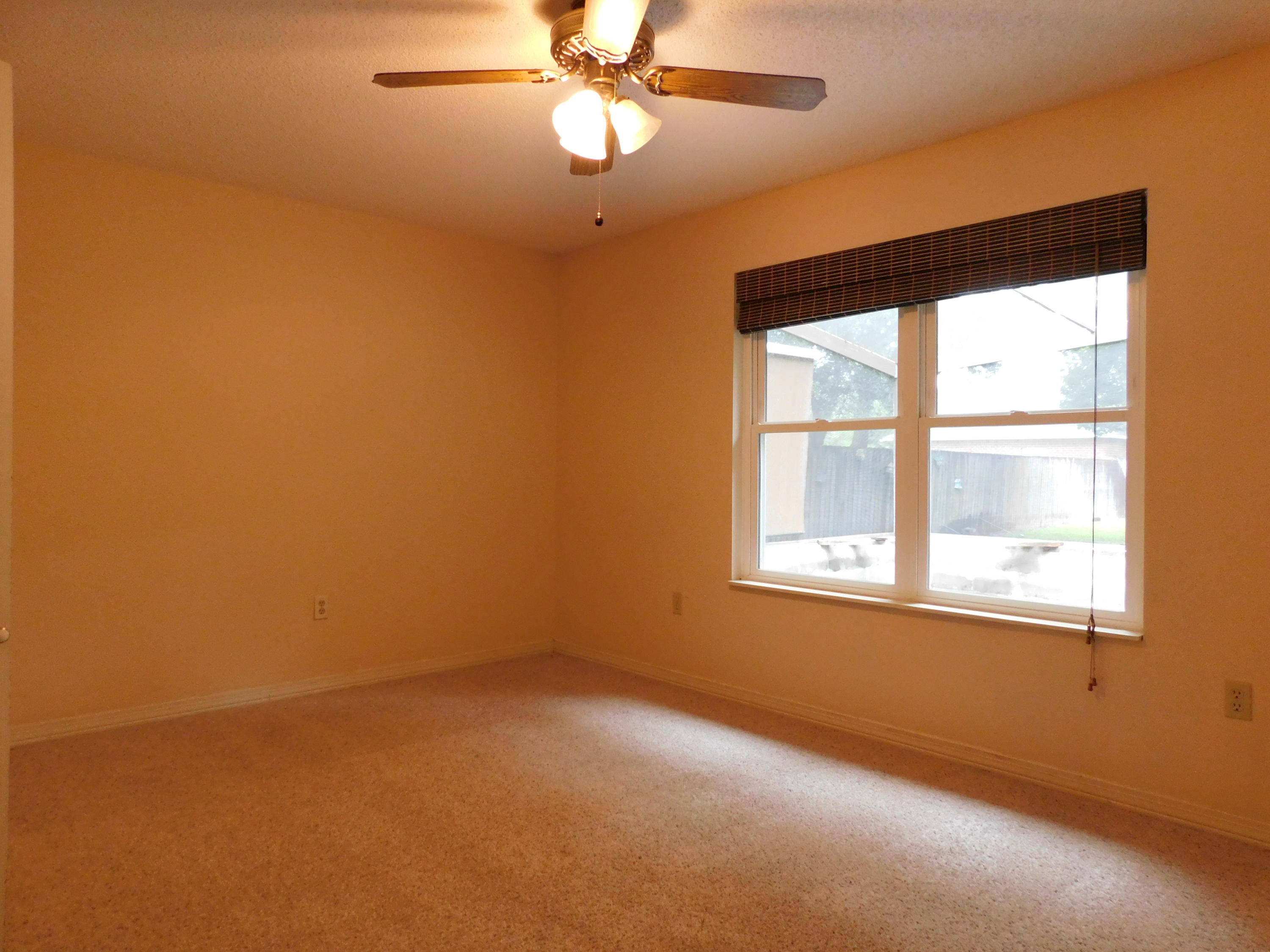 ROBLEDAL ESTATES UNIT 5 - Residential