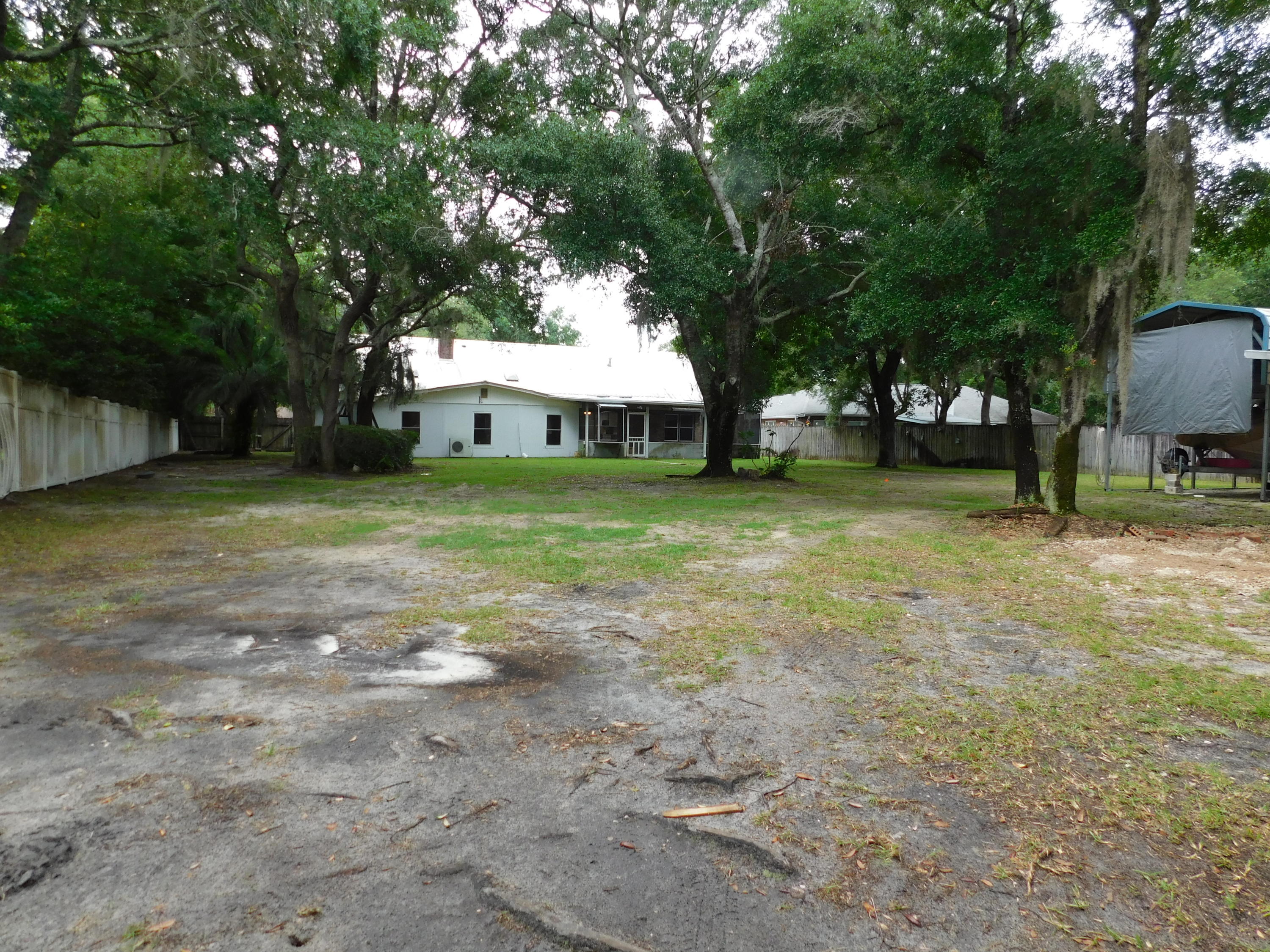 ROBLEDAL ESTATES UNIT 5 - Residential