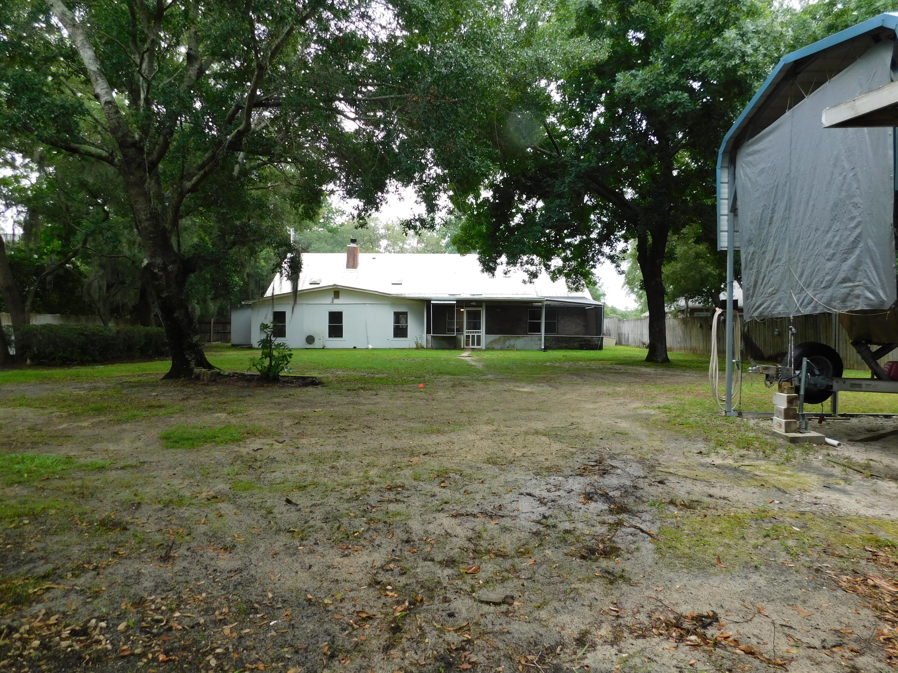 ROBLEDAL ESTATES UNIT 5 - Residential