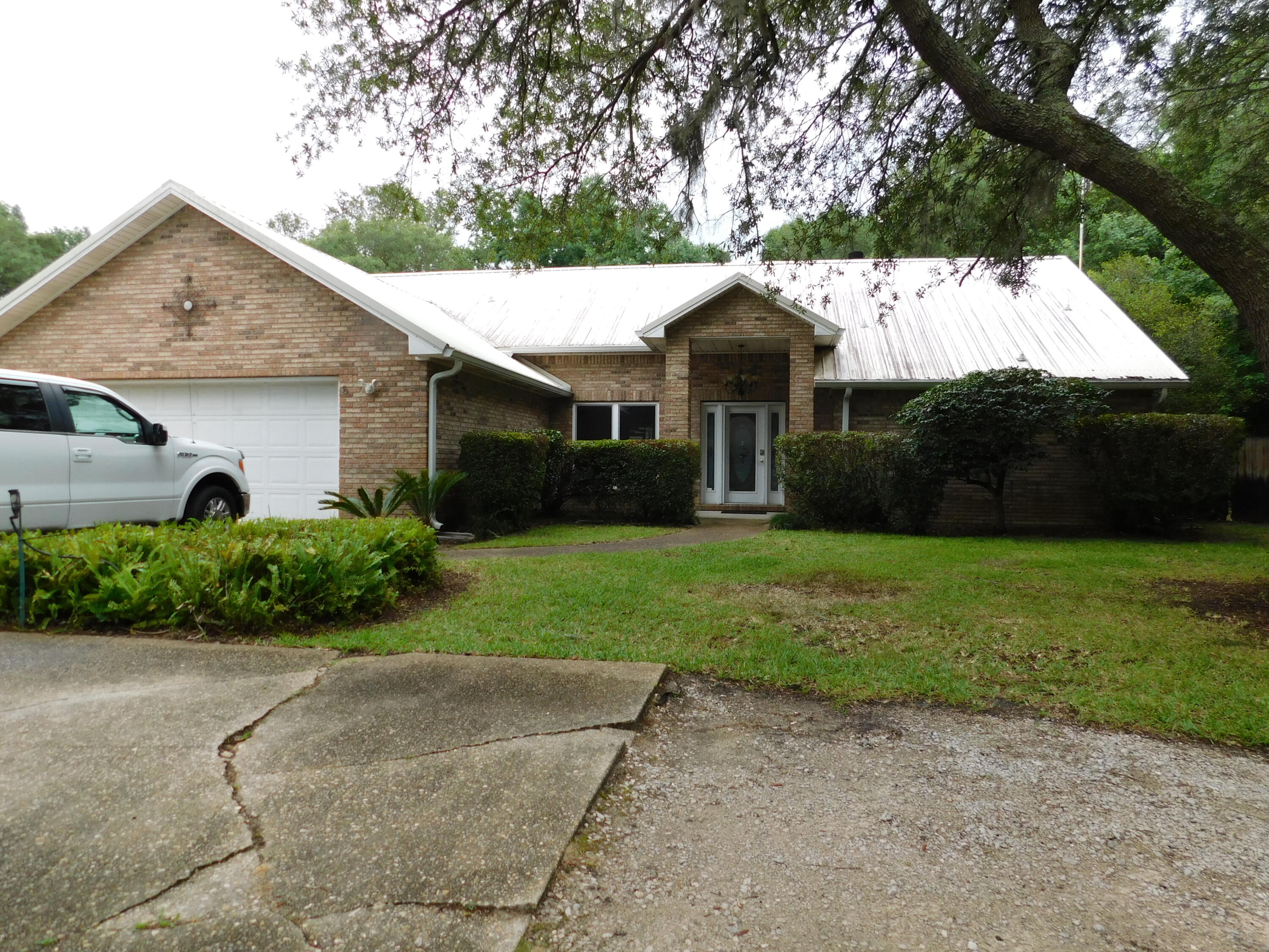 ROBLEDAL ESTATES UNIT 5 - Residential