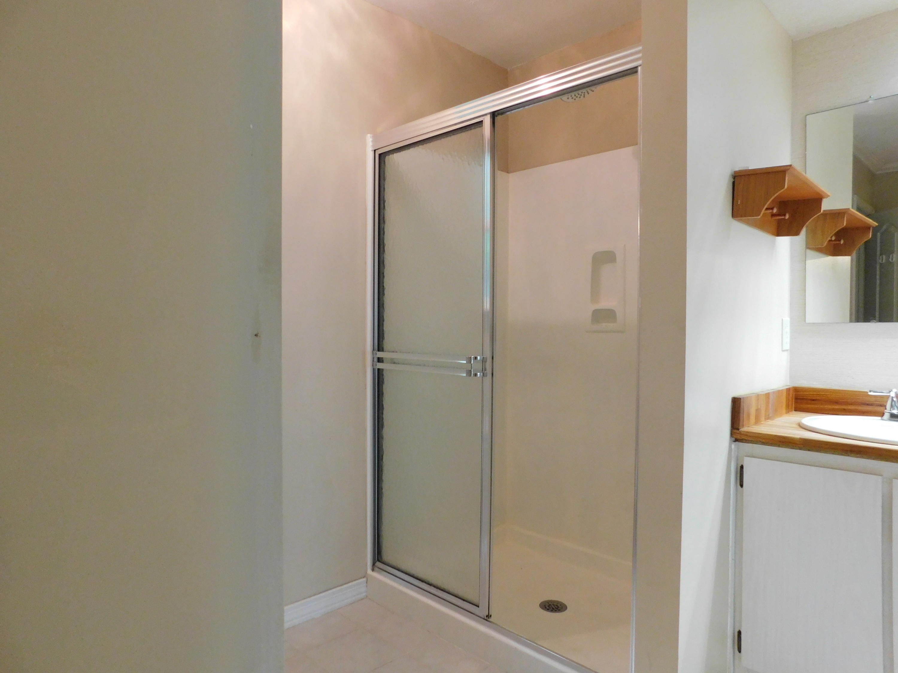 ROBLEDAL ESTATES UNIT 5 - Residential