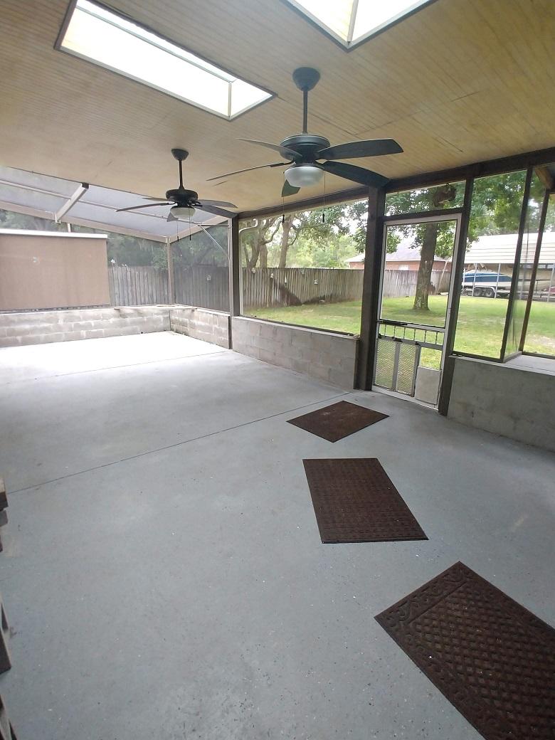 ROBLEDAL ESTATES UNIT 5 - Residential