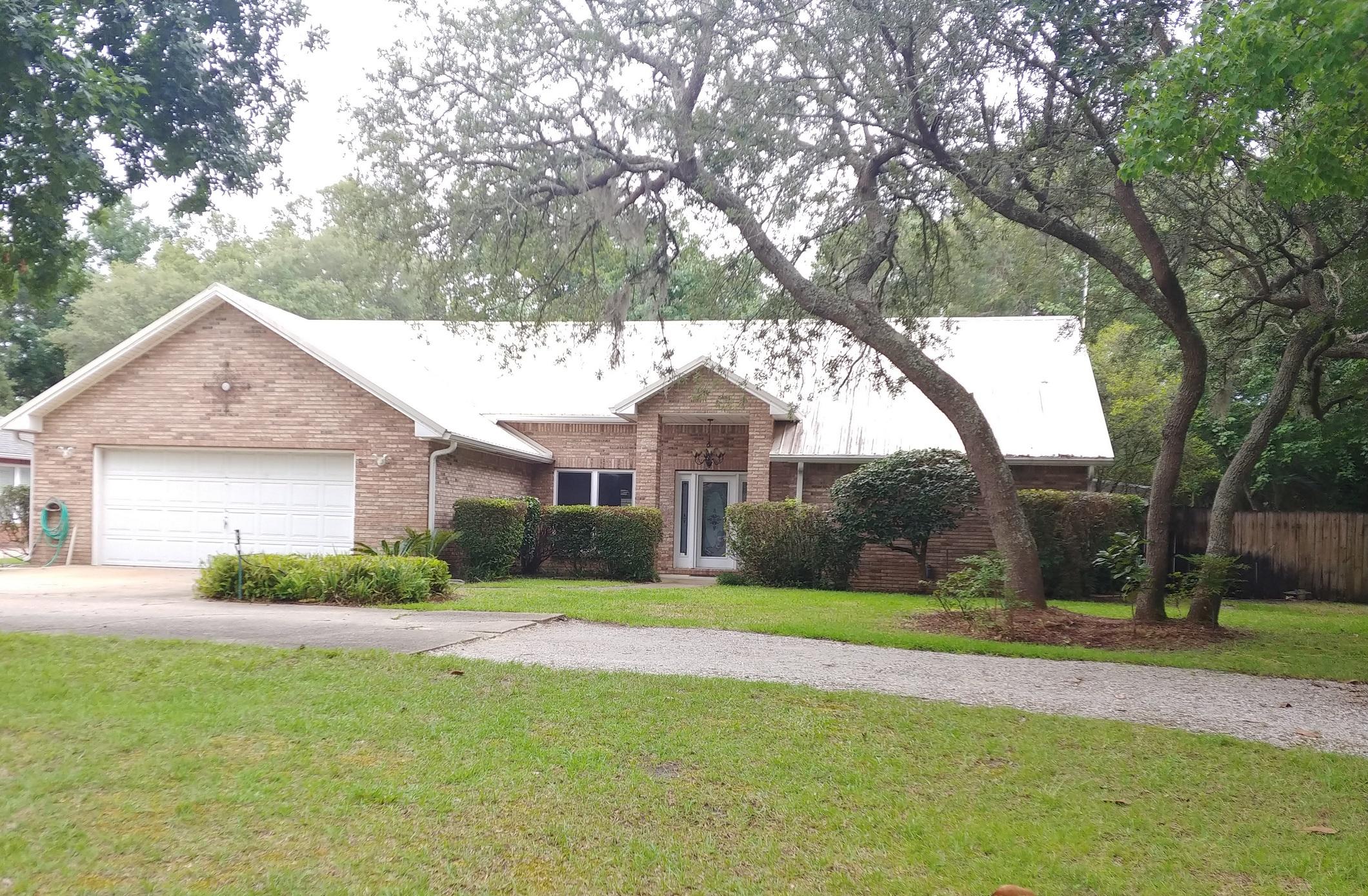 ROBLEDAL ESTATES UNIT 5 - Residential