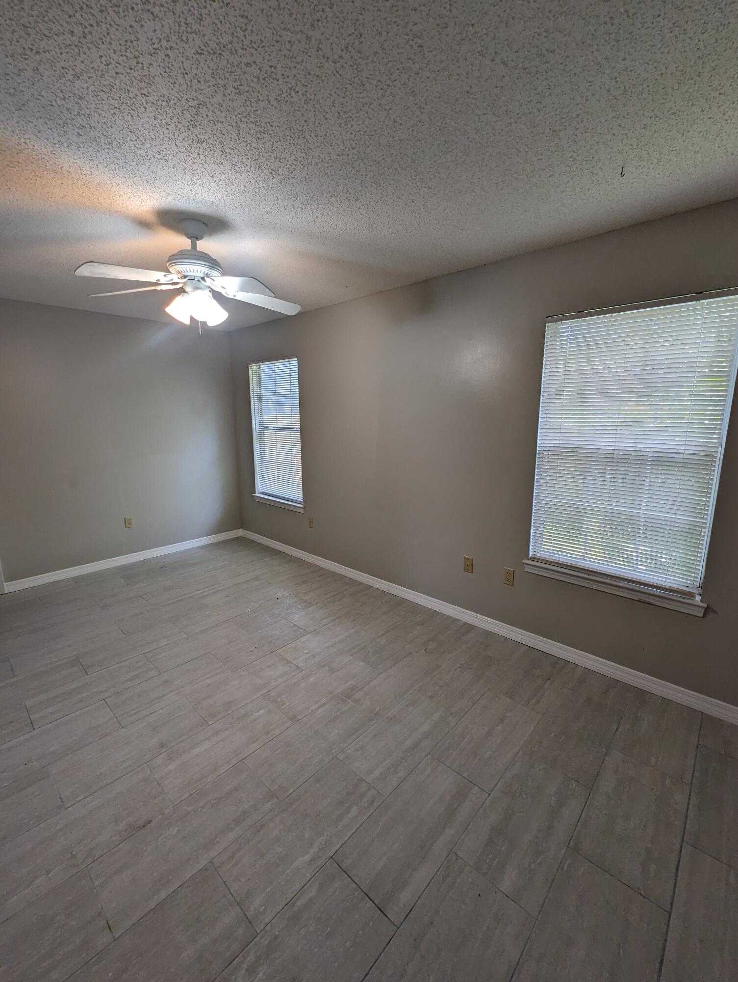 SOUTHVIEW ESTATES - Residential Lease