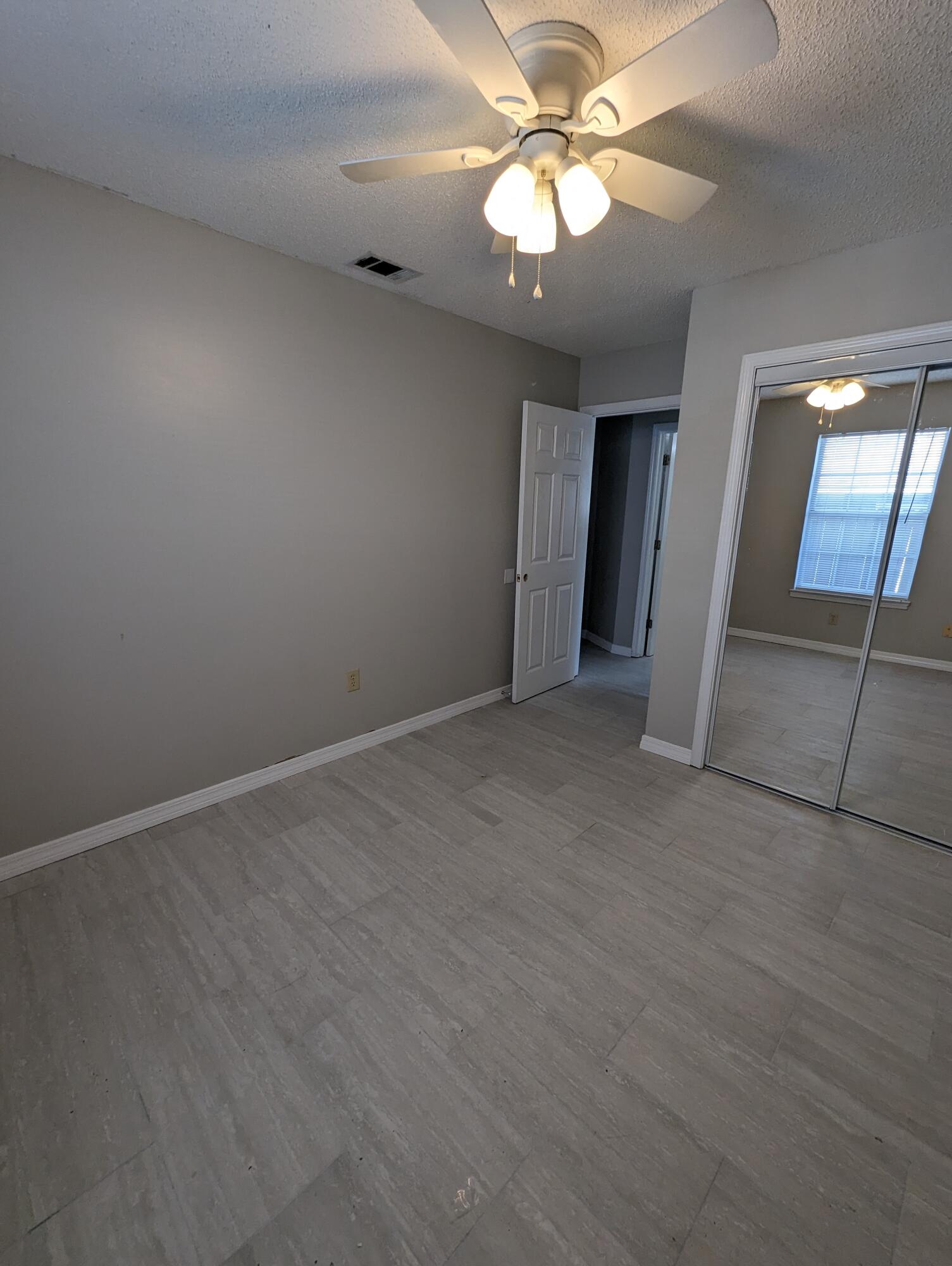 SOUTHVIEW ESTATES - Residential Lease