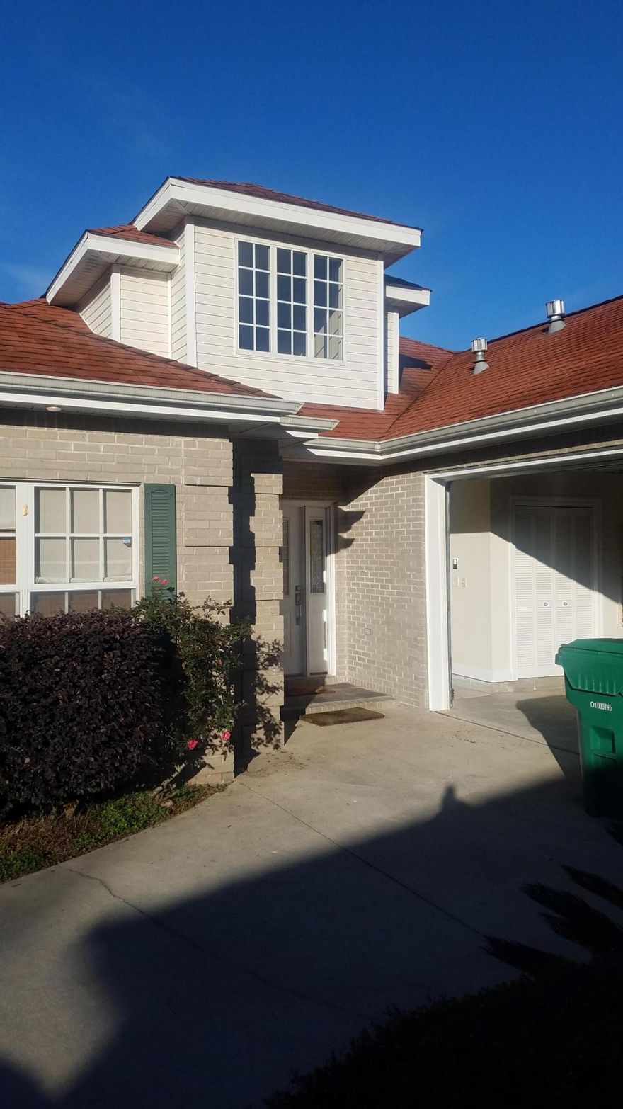 One story house with vaulted entry, kitchen open to living room with wet bar, fireplace. French doors exit to the rear. Formal dining room. Split bedroom floor plan. Master suite includes private bath and walk in closet, deep spa tub and separate his and her sinks. Laundry room with exit to garage and lanai. Lots of storage including linen closet, coat closet, 2nd bedroom has double closets, pull-down stairs to attic space over garage. Semi-private yard with sprinkler system on well pump. Goodman air conditioner is 4 years old, new 40 gal. hot water heater. House is mechanically sound and nicely appointed. All appliances included.