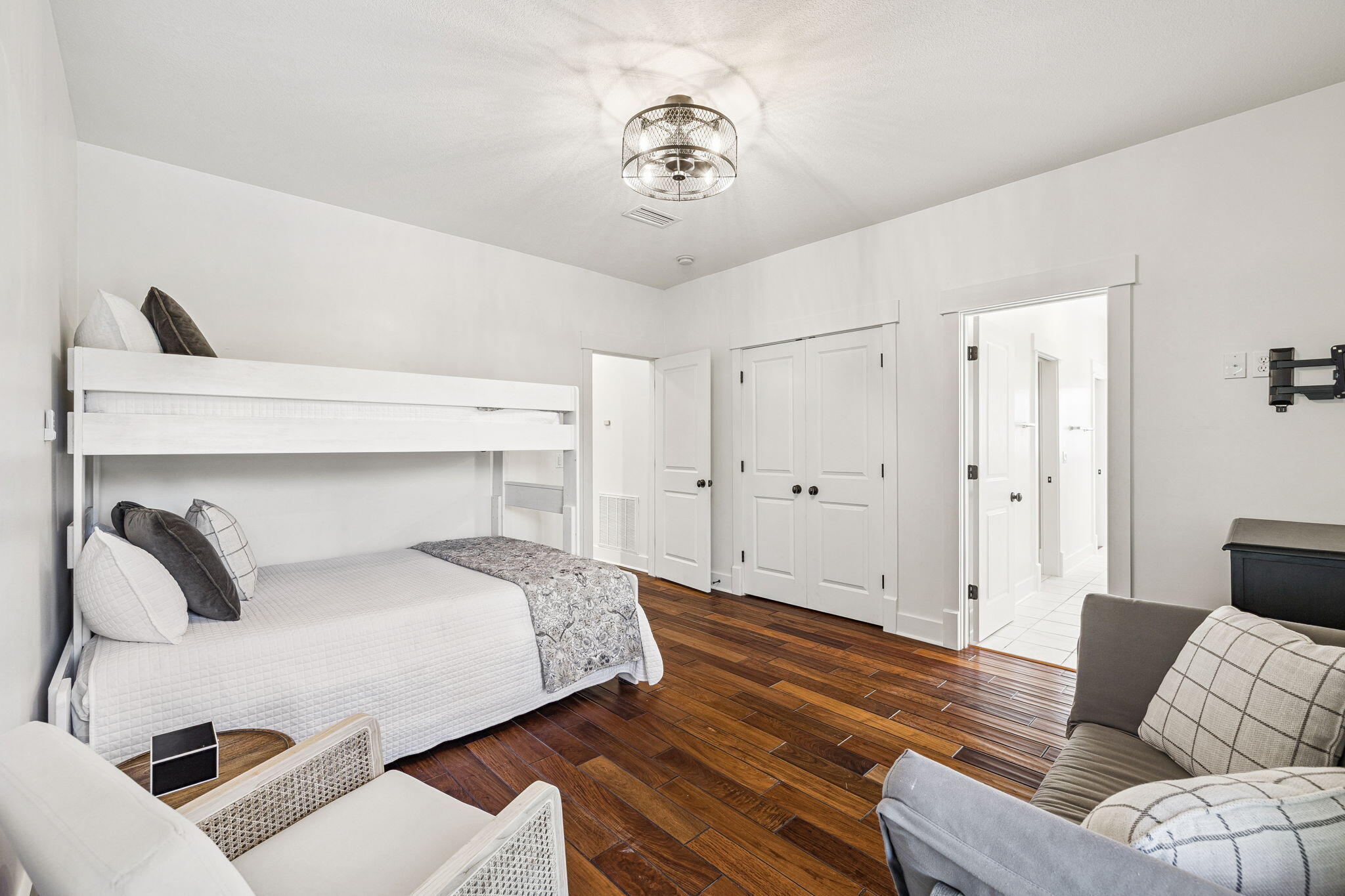 BEACH HIGHLAND 1ST ADD - Residential