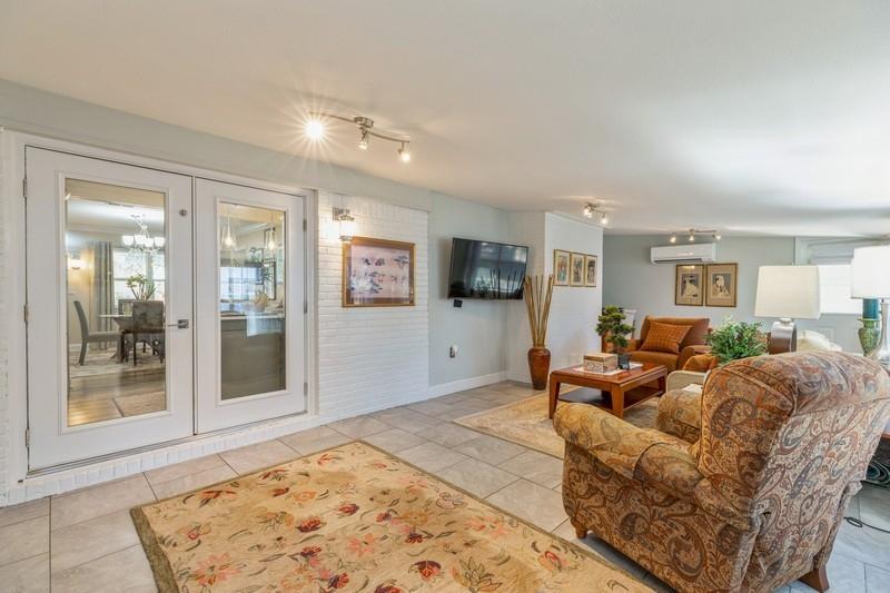 QUIET OAKS S/D - Residential