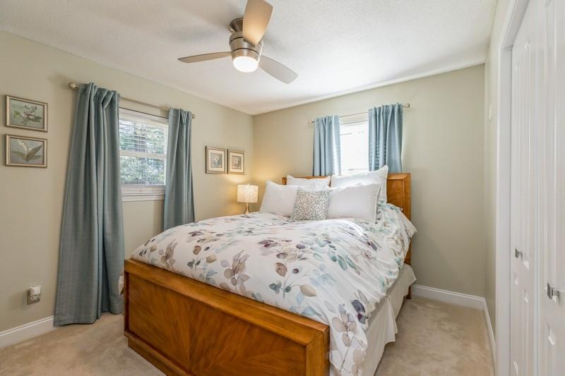 QUIET OAKS S/D - Residential