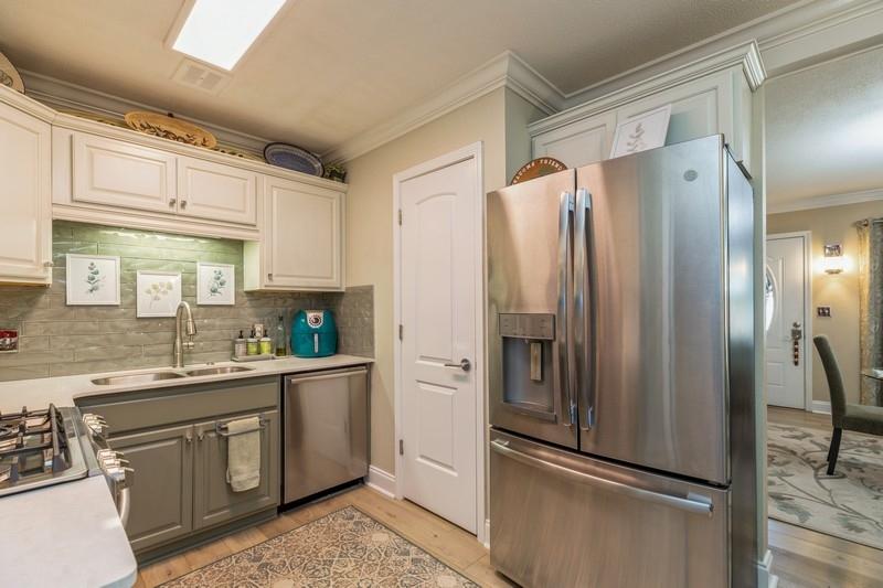 QUIET OAKS S/D - Residential