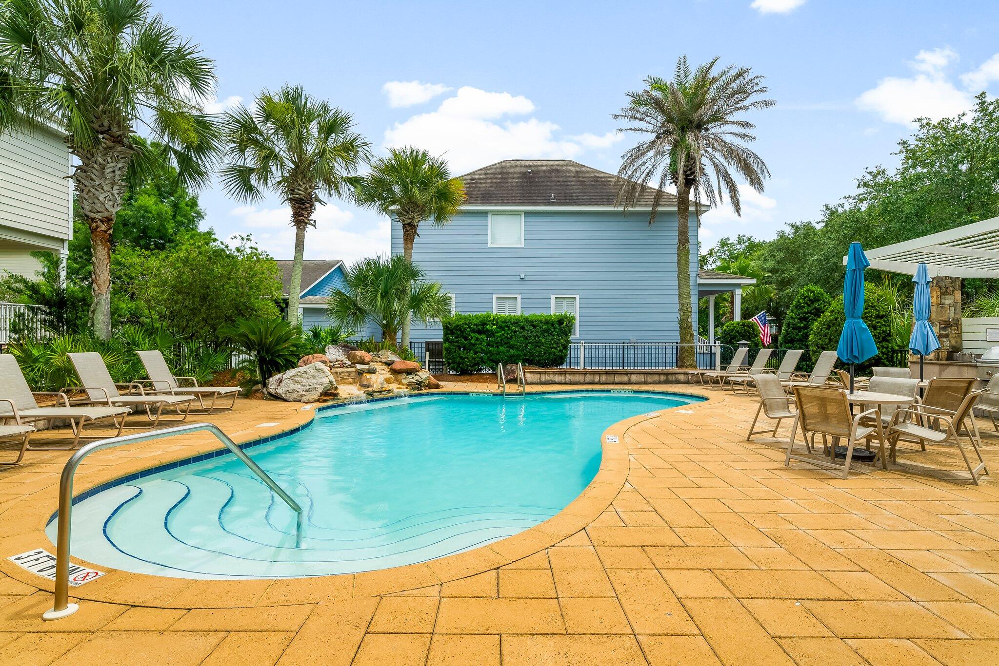 SANTA ROSA GOLF VILLAS - Residential