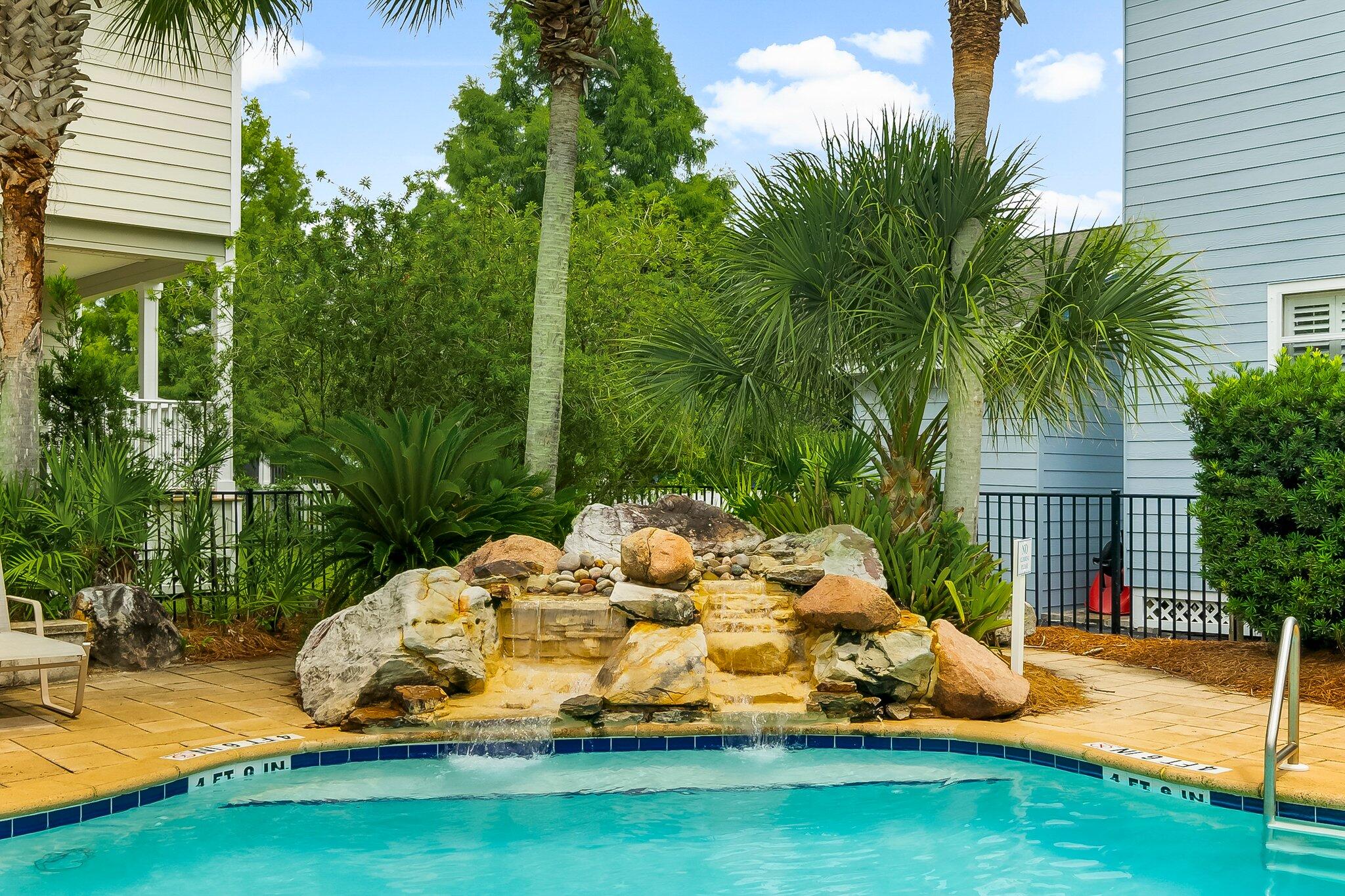 SANTA ROSA GOLF VILLAS - Residential
