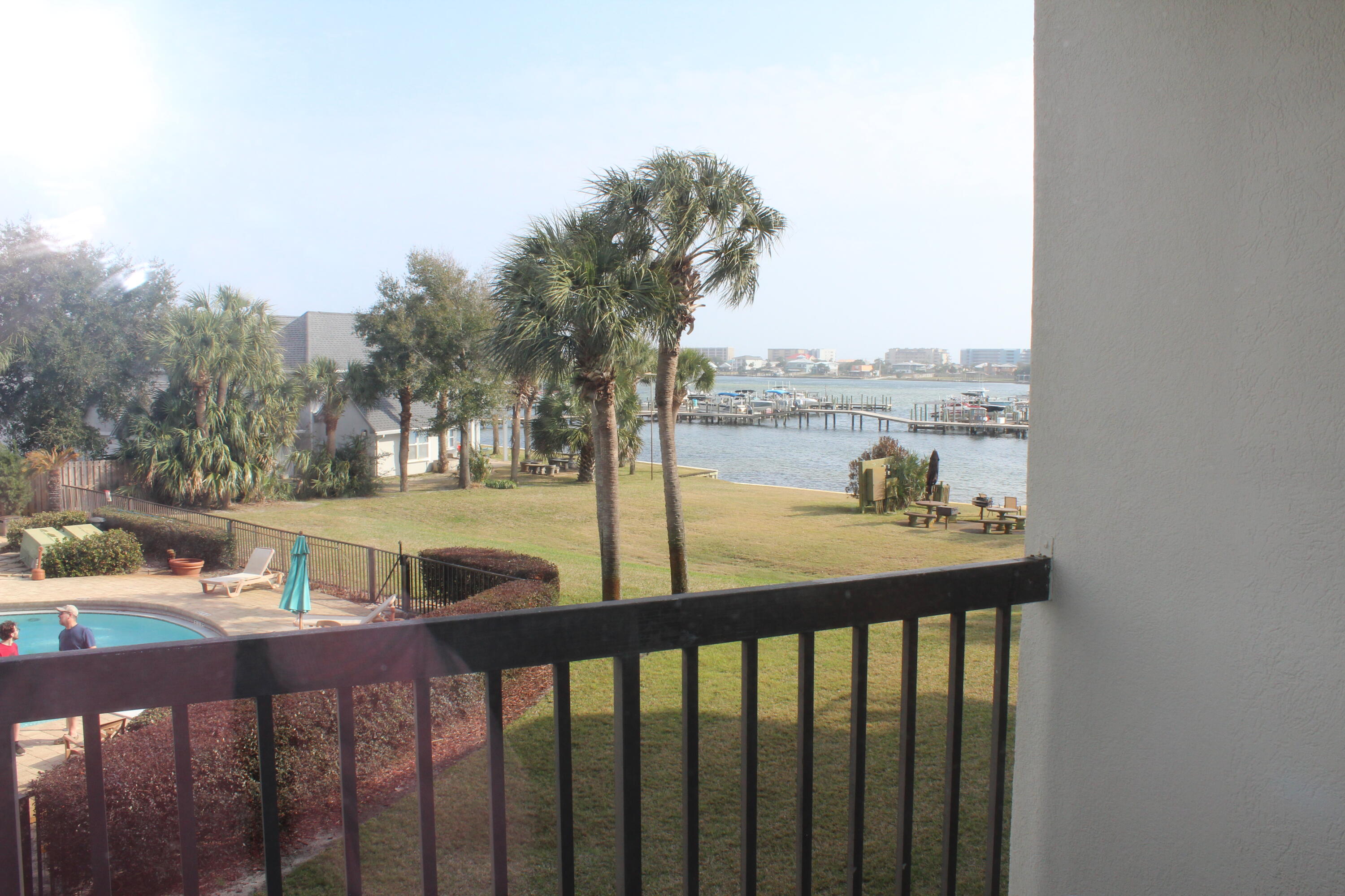 PIRATES BAY PH 1 - Residential