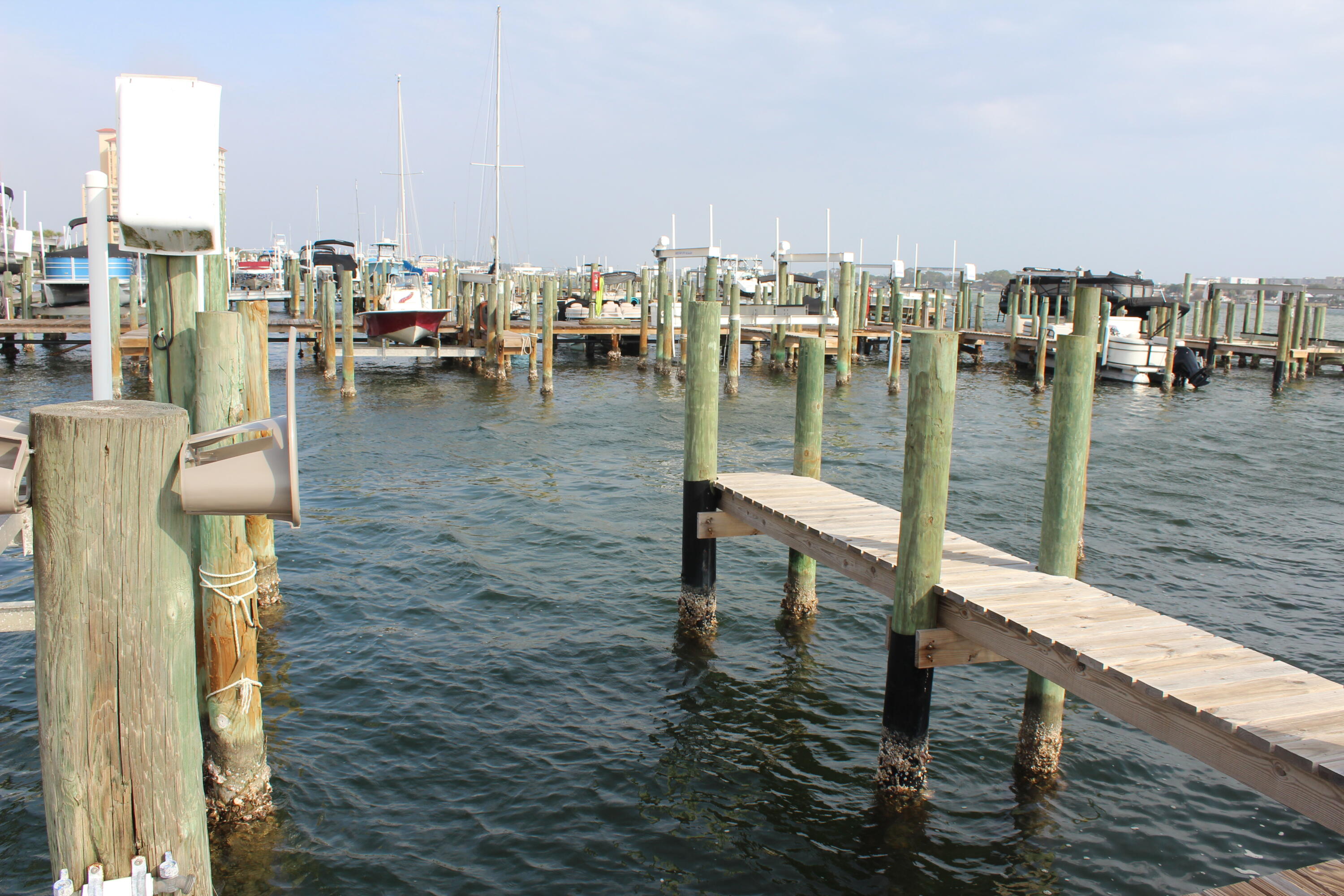 PIRATES BAY PH 1 - Residential