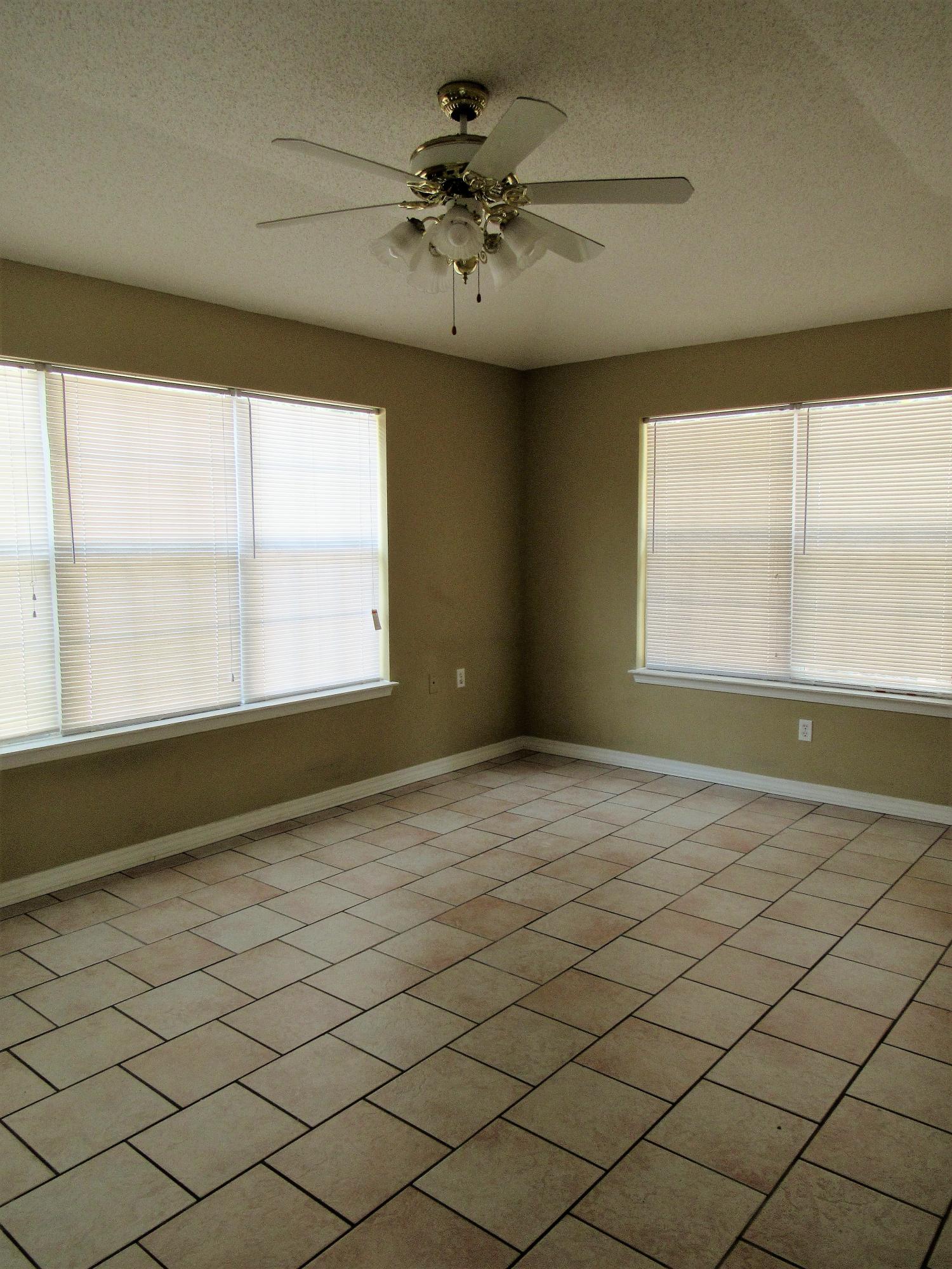 SHADOW LAKES - Residential