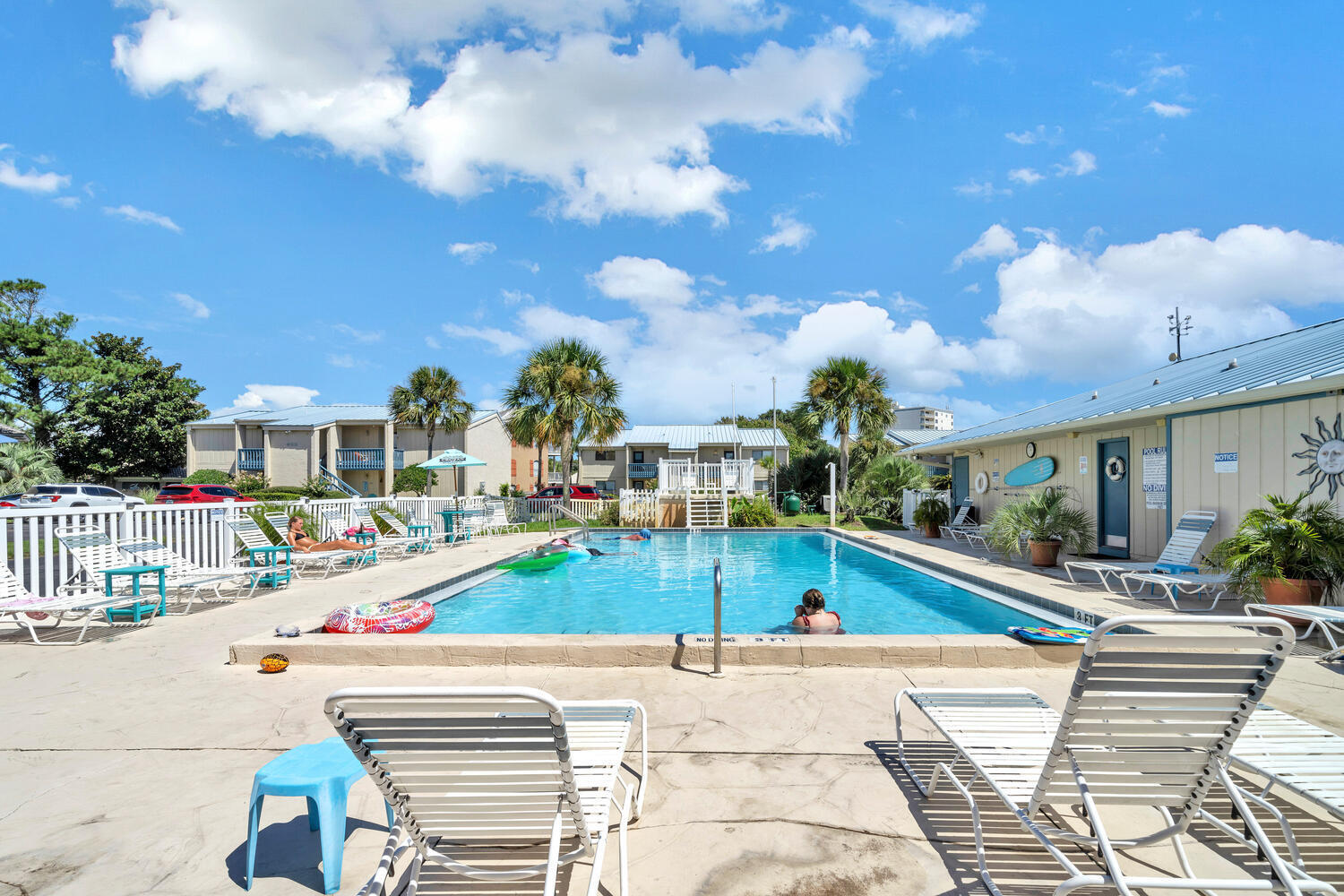 CHATEAU LA MER CONDO 2 - Residential
