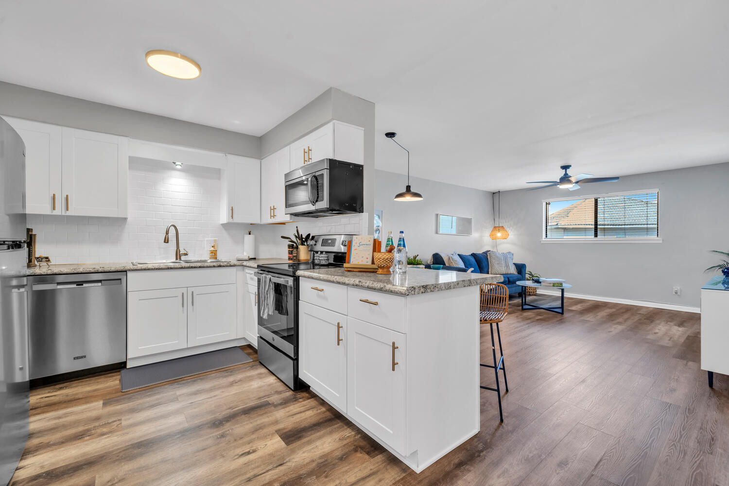 CHATEAU LA MER CONDO 2 - Residential