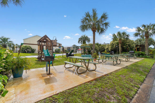 CHATEAU LA MER CONDO 2 - Residential