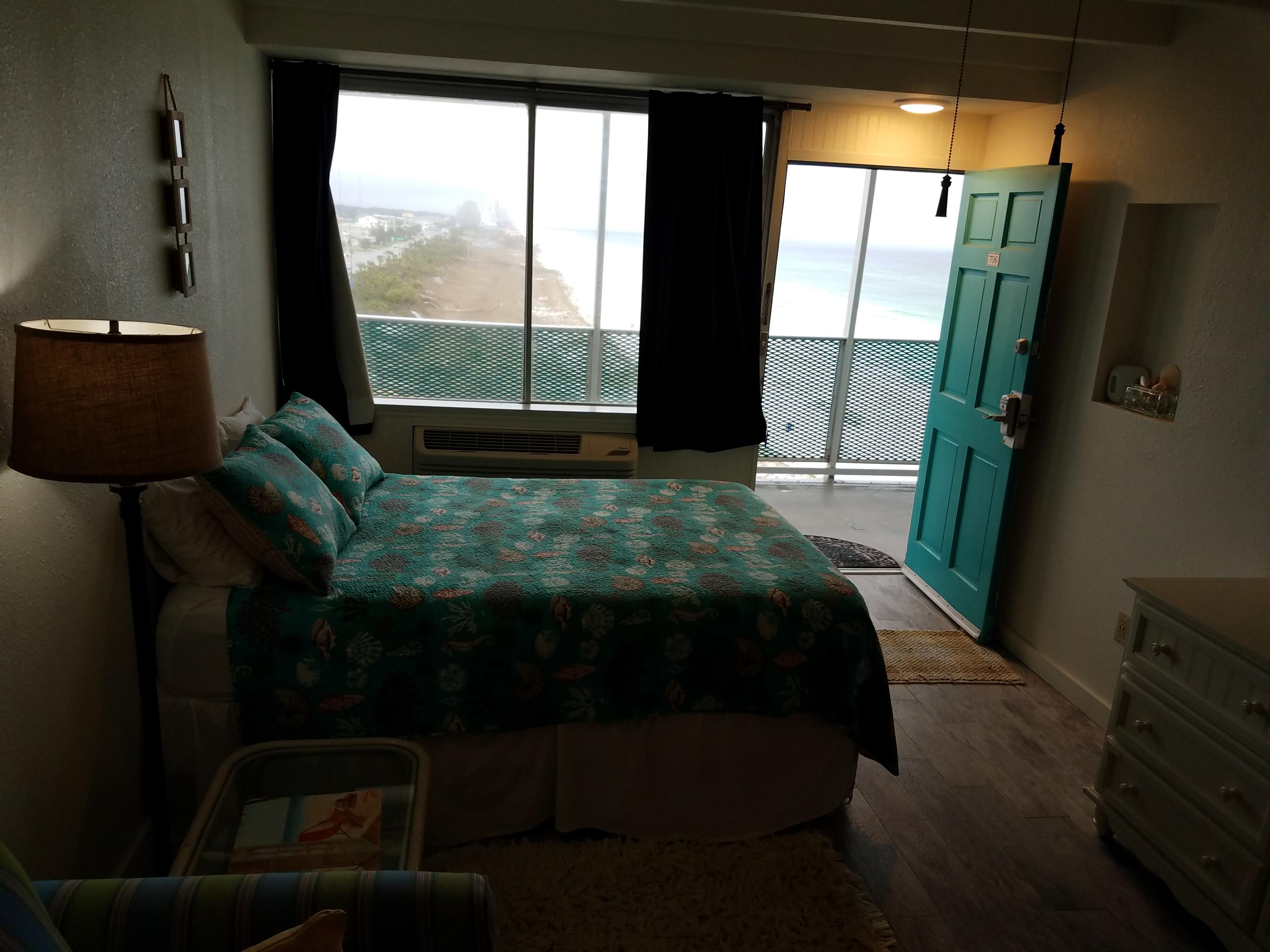 Fontainebleau Terrace - Residential