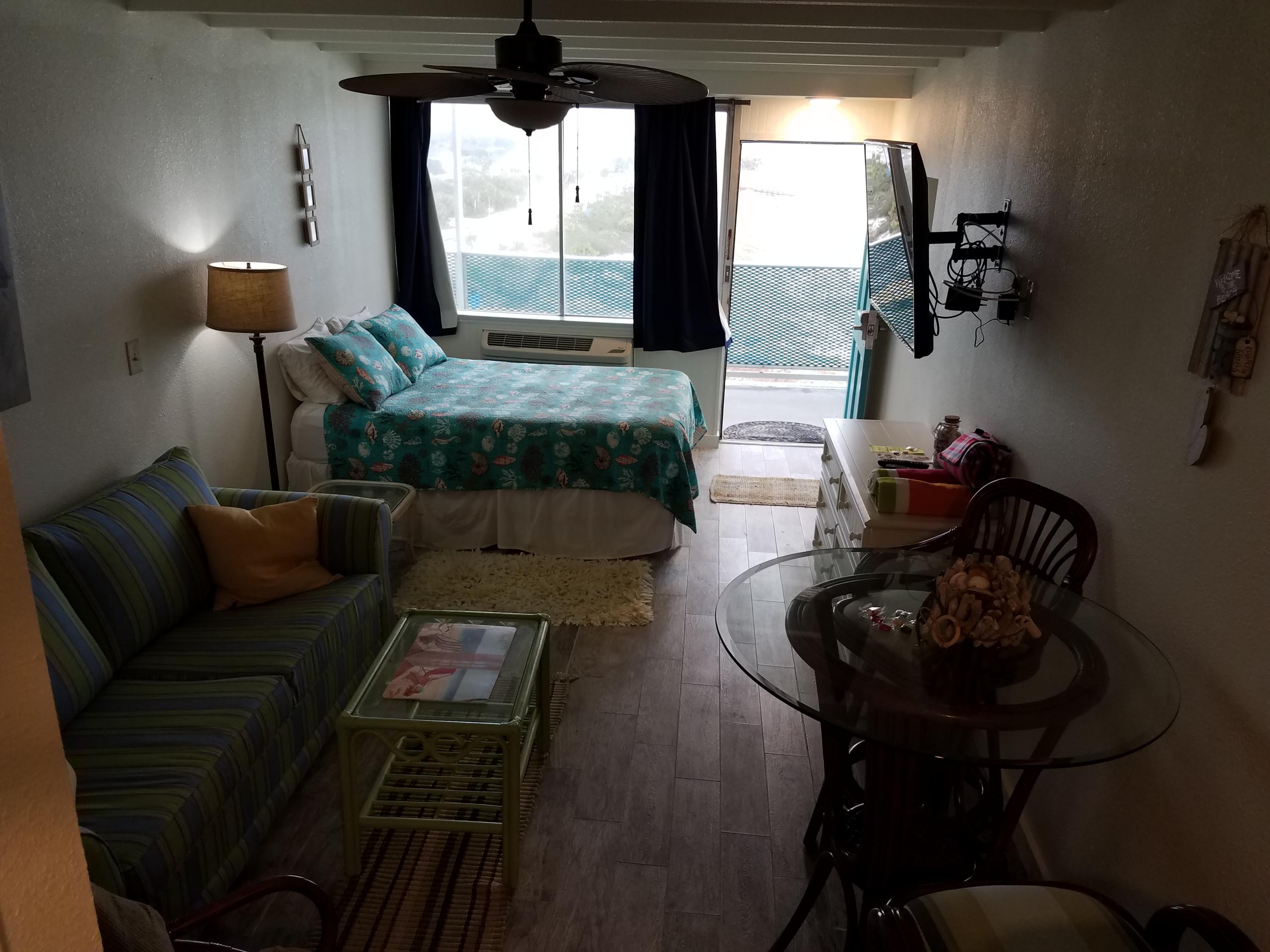 Fontainebleau Terrace - Residential