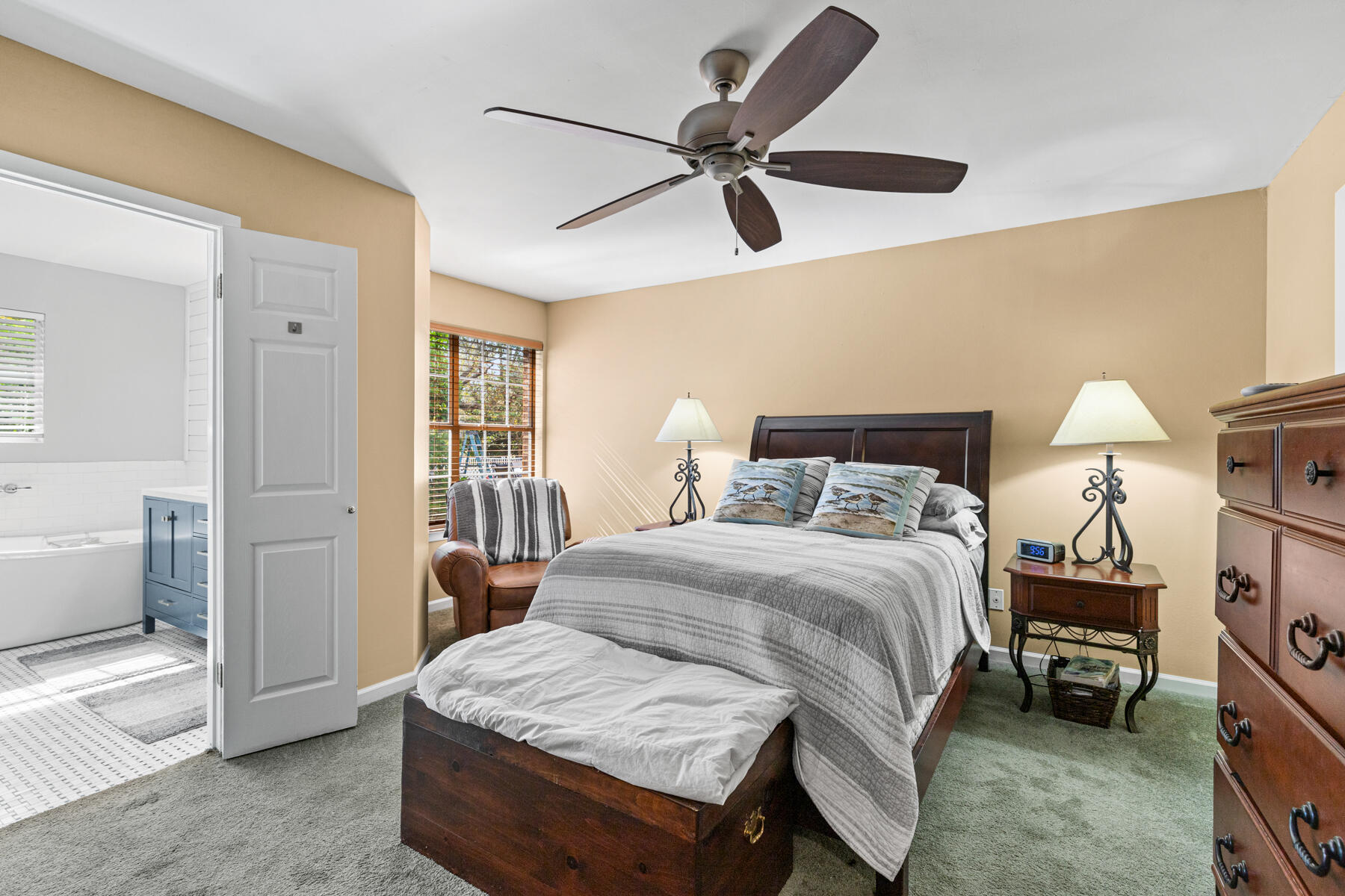 FAIRWAY LAKES PH II LOT 6 - Residential