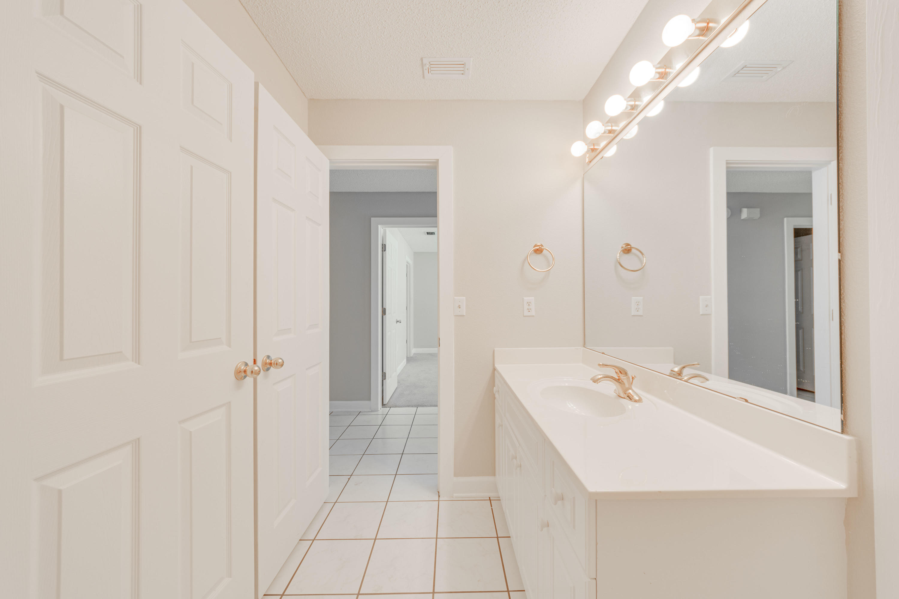 SEA DUNES - Residential