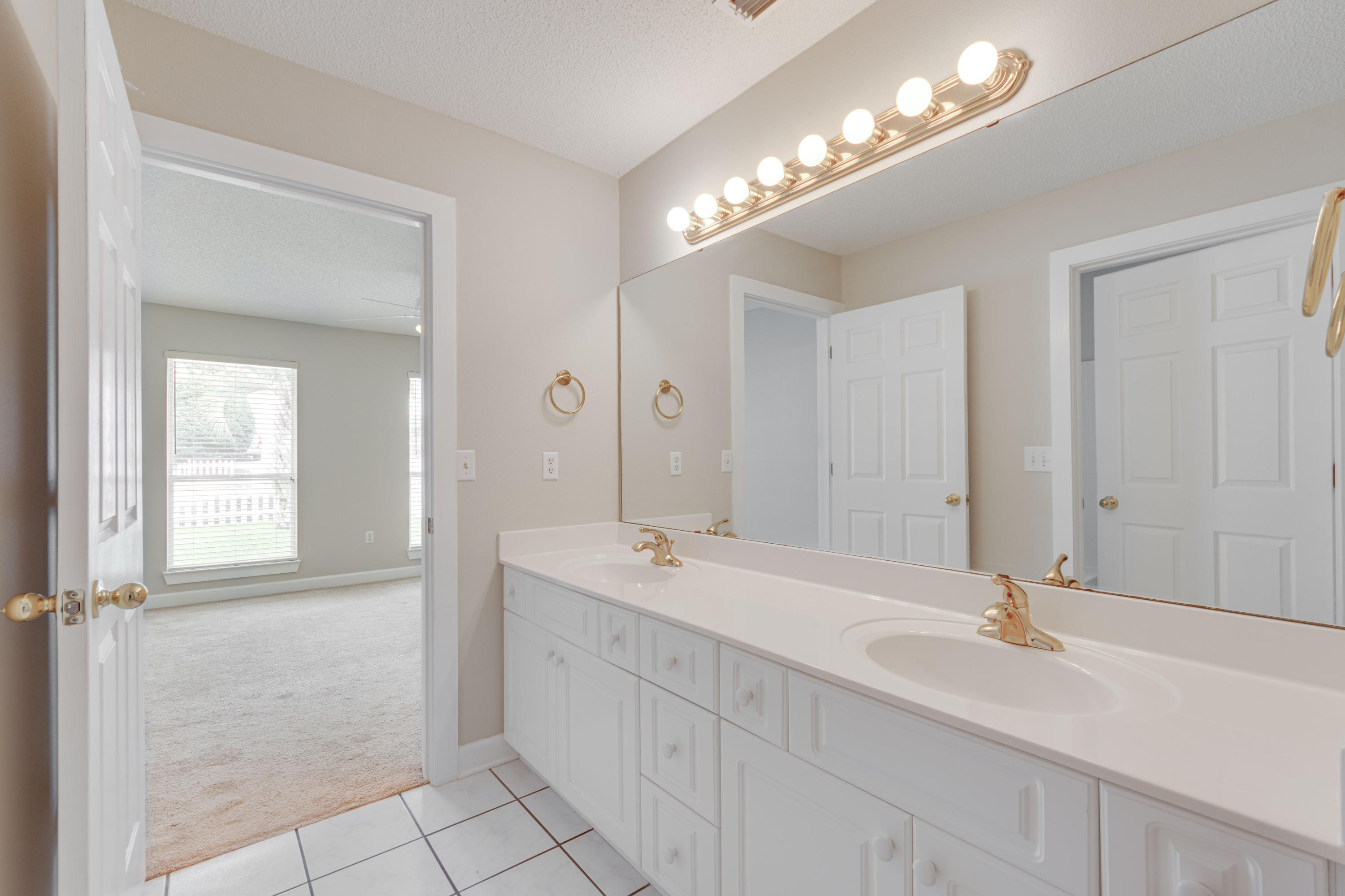 SEA DUNES - Residential